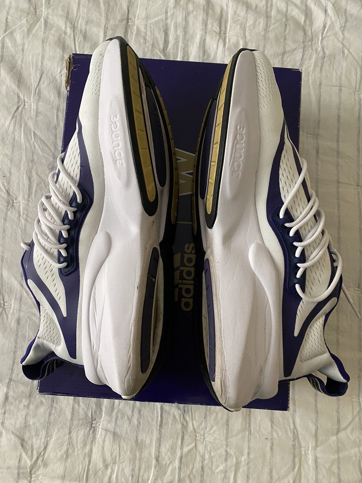 Adidas Adidas AlphaBoost V1 Washington Huskies Sz13 Size US 13 / EU 46 - 10 Thumbnail