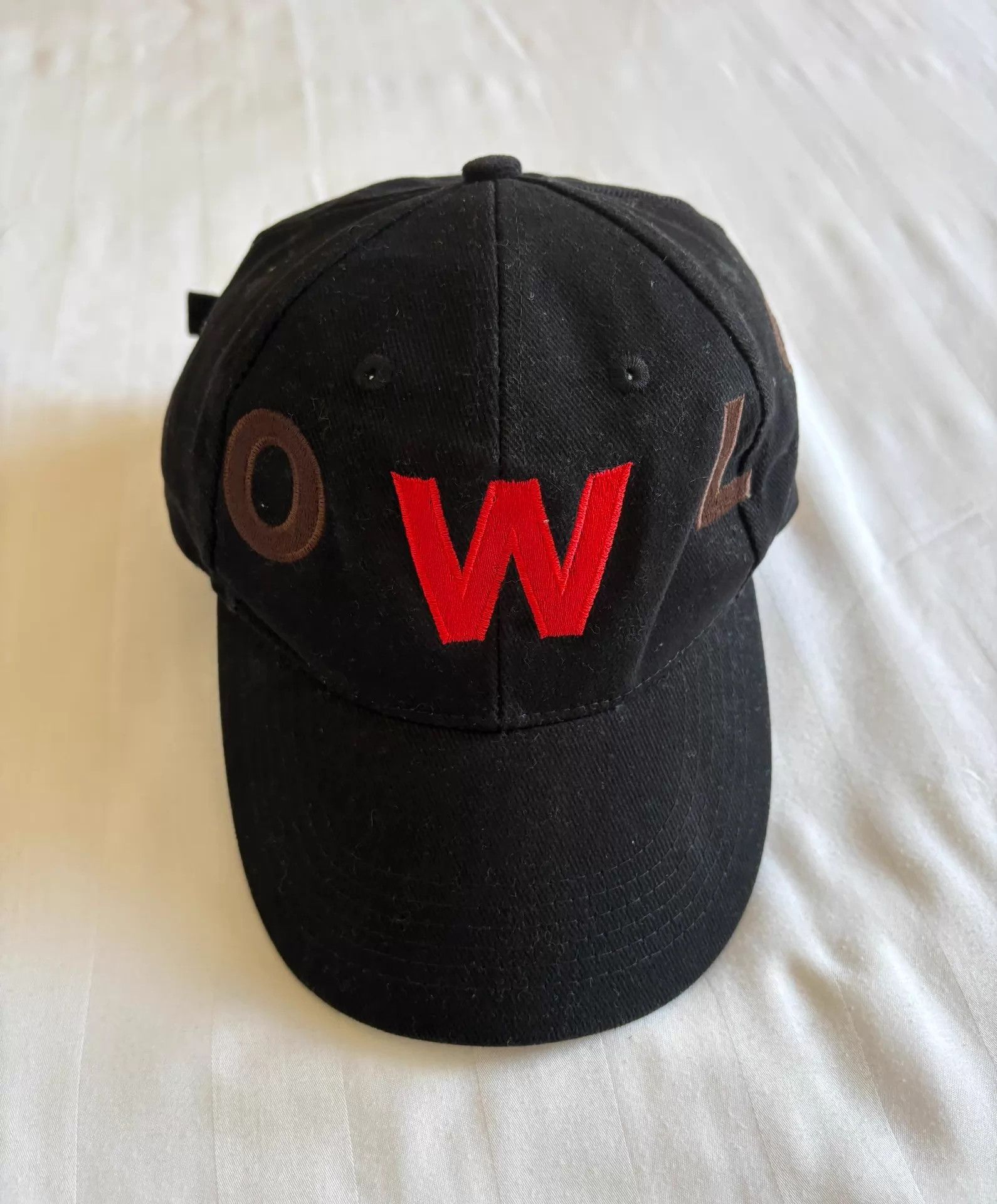 Walter Van Beirendonck WVB Vtg W Logo Wolf Embroidery Corduroy-like Hat Size ONE SIZE - 1 Thumbnail