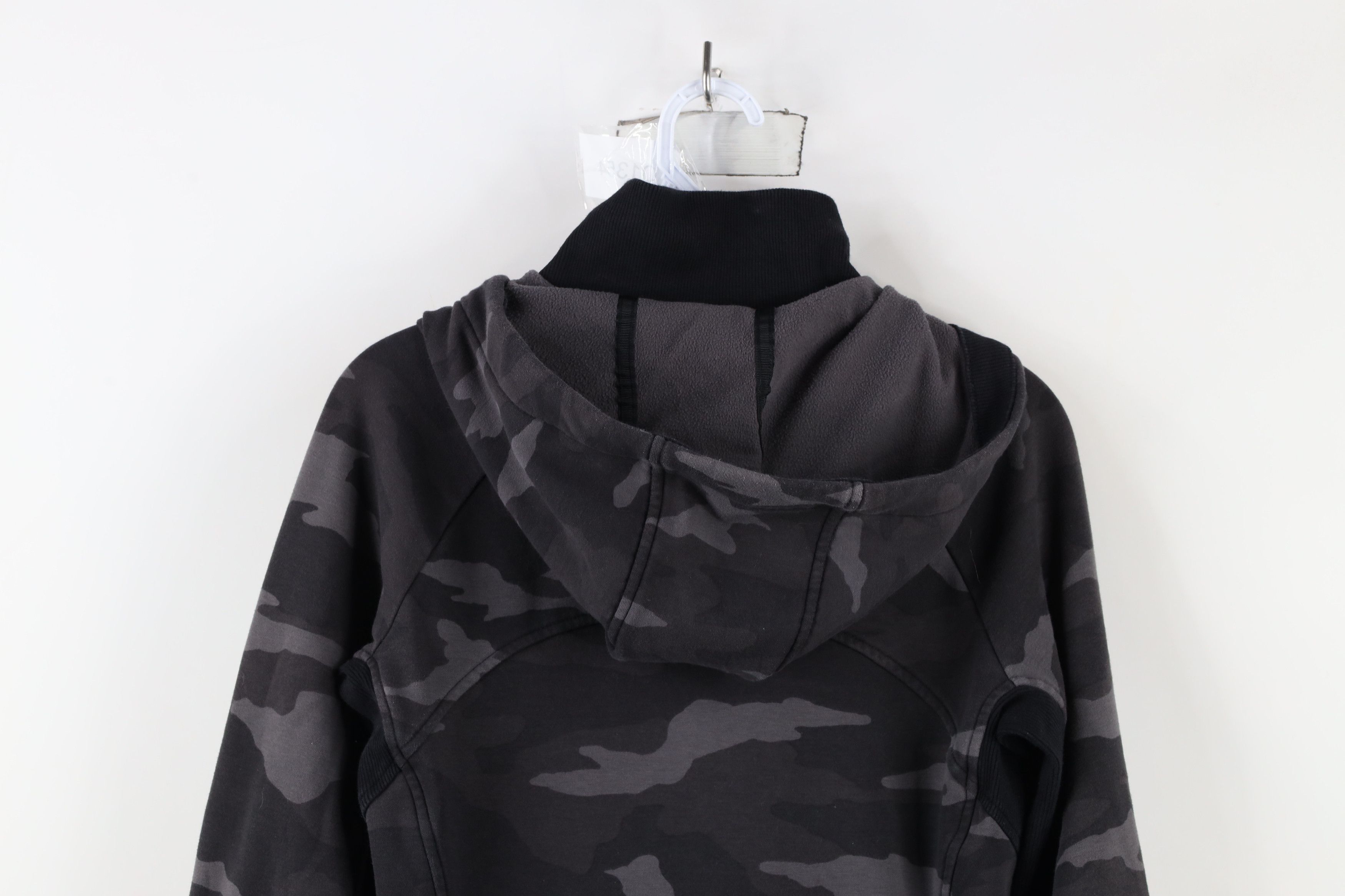 Athleta × Vintage Athleta Heavyweight Camouflage Full Zip Hoodie Sweatshirt Size S / US 4 / IT 40 - 12 Thumbnail