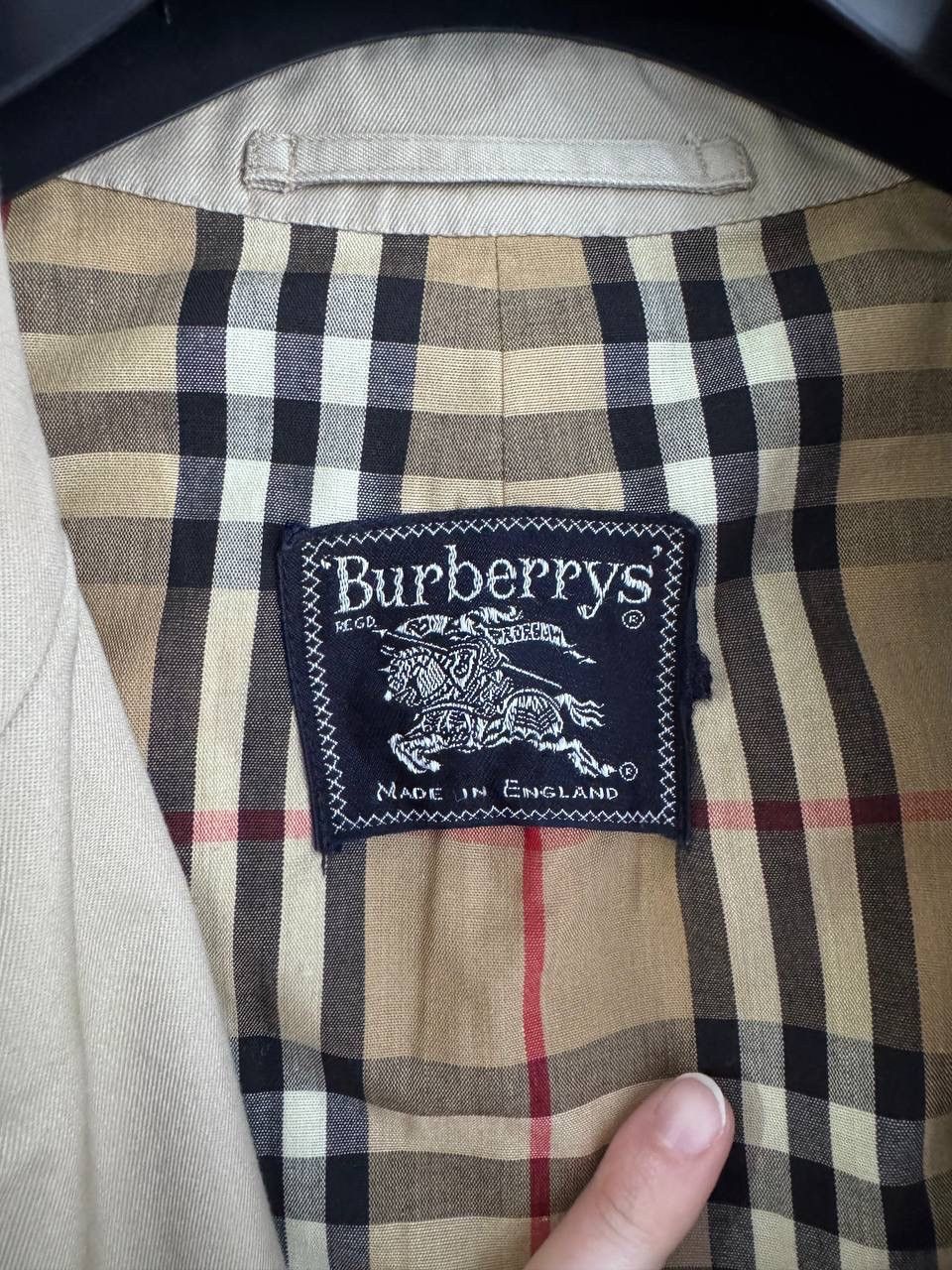 Burberry Burberrys Men's Nova Check Trench Coat, Made in England L Size US L / EU 52-54 / 3 - 12 Thumbnail
