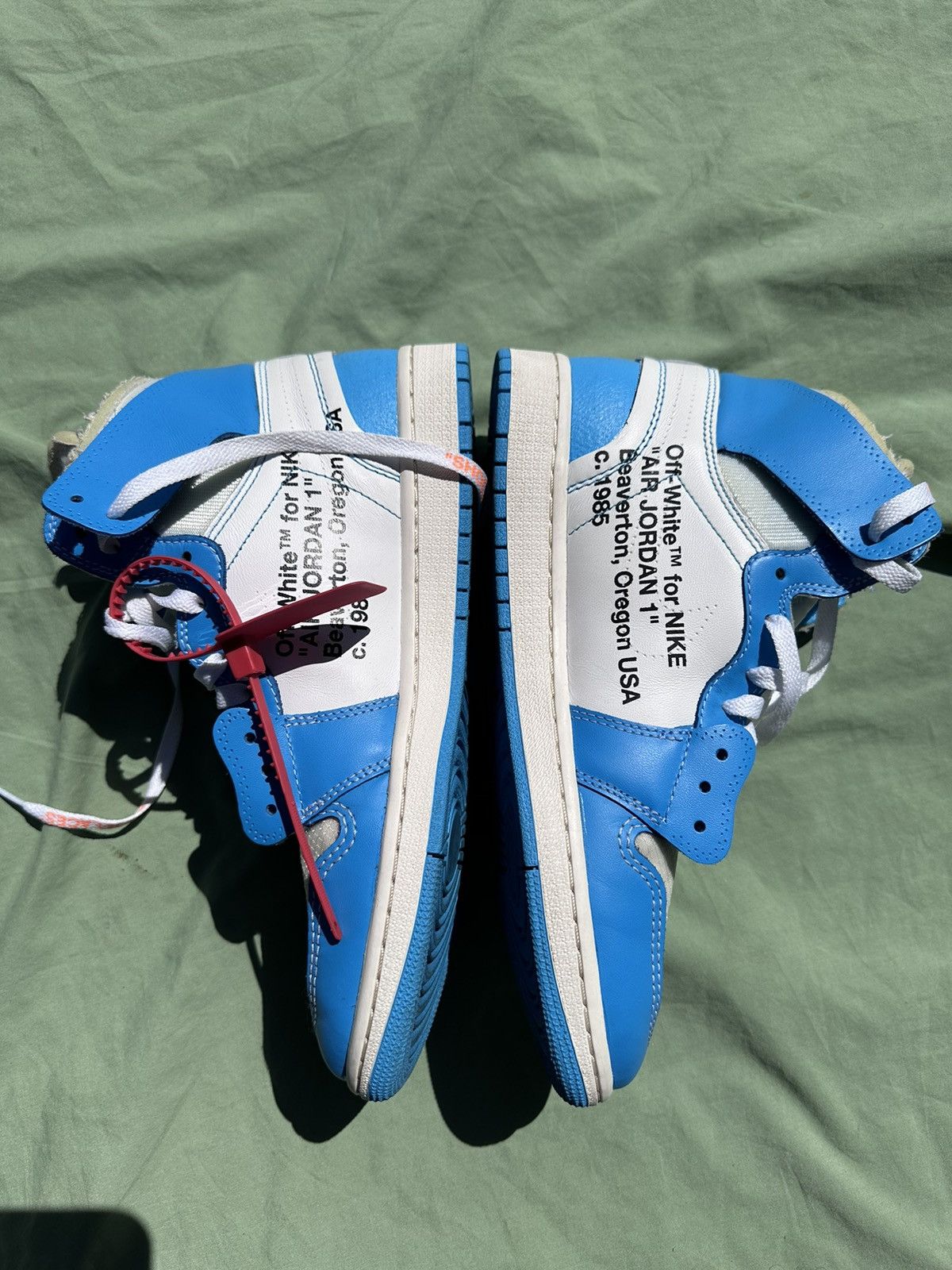 Jordan Brand *Final Price Drop* Air Jordan 1 OFFWHITE UNC Size US 11 / EU 44 - 3 Thumbnail