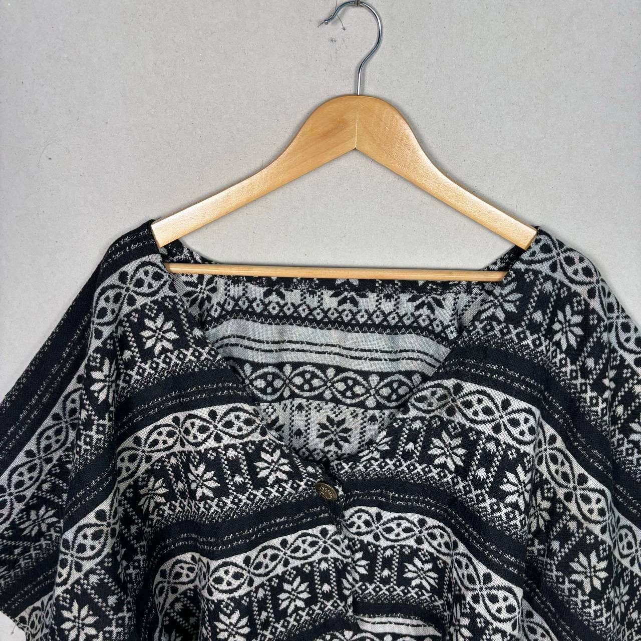 Cloak × Native Vintage Native Navajo Knitted Poncho Cloaks Capes Size US M / EU 48-50 / 2 - 3 Thumbnail