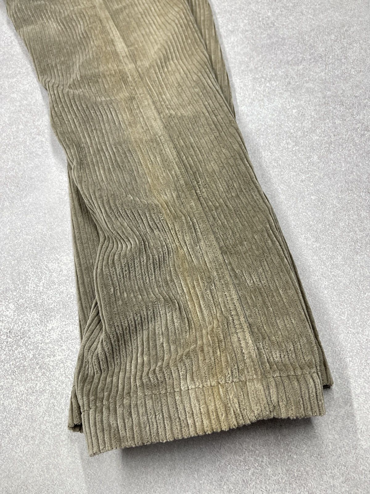 Diesel Vintage Diesel Corduroy Pants Beige Y2K Size US 34 / EU 50 - 14 Thumbnail
