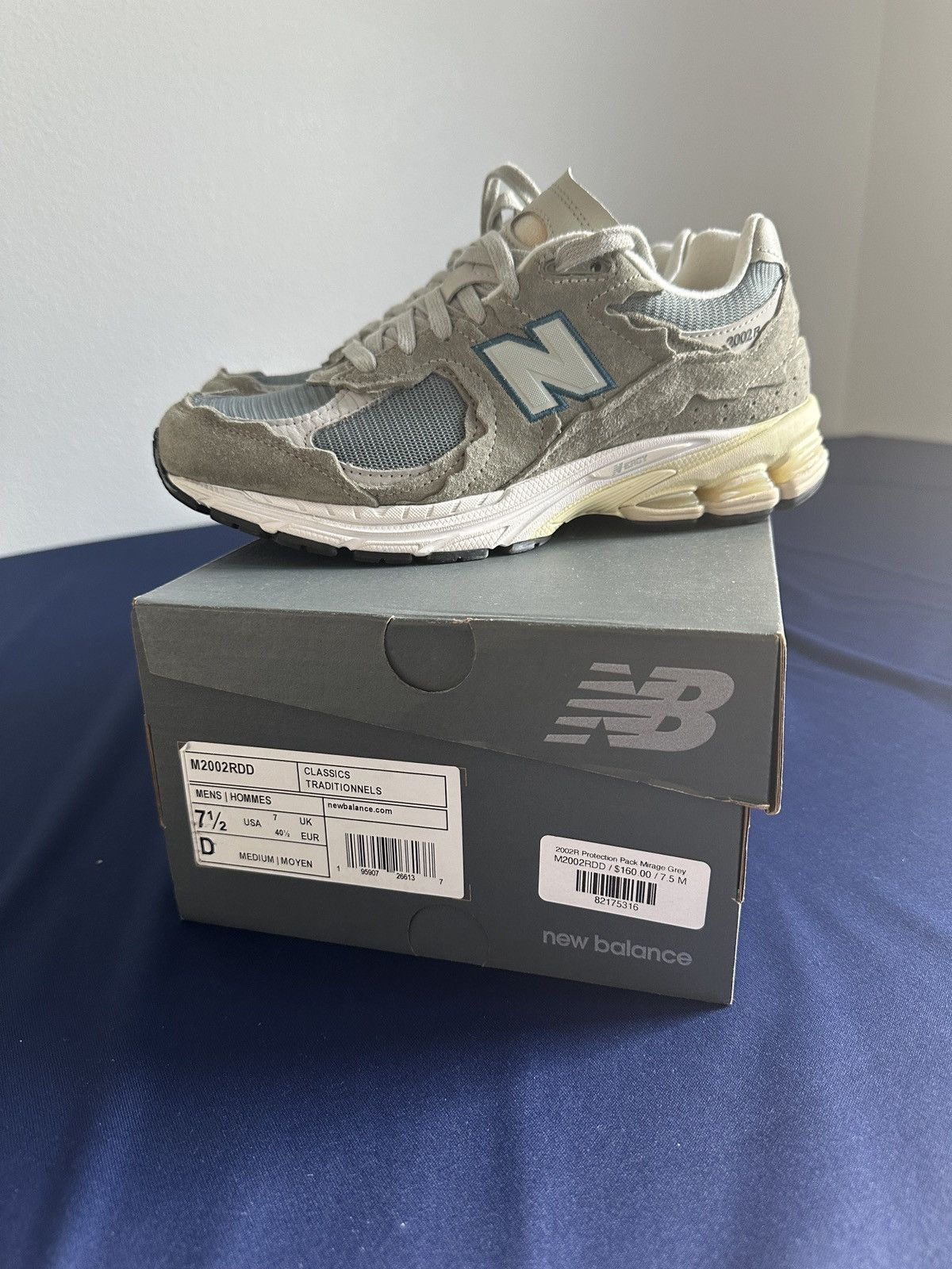 image of New Balance 2002R Protection Pack Mirage Grey 7.5 Shoes in Green, Men's