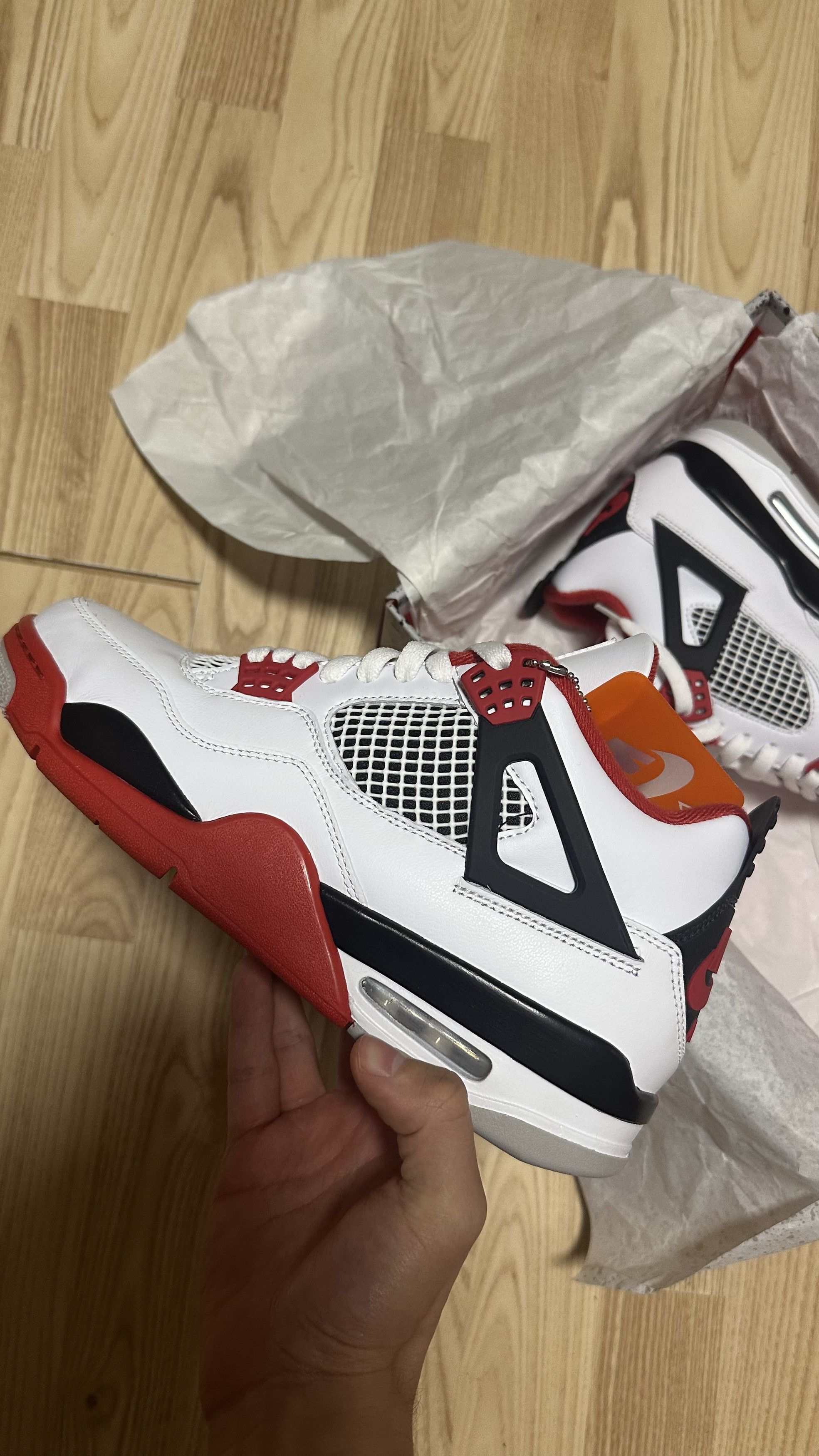 Jordan Brand Nike Air Jordan 4 Retro - Fire Red (2020) Size US 9.5 / EU 42-43 - 3 Thumbnail