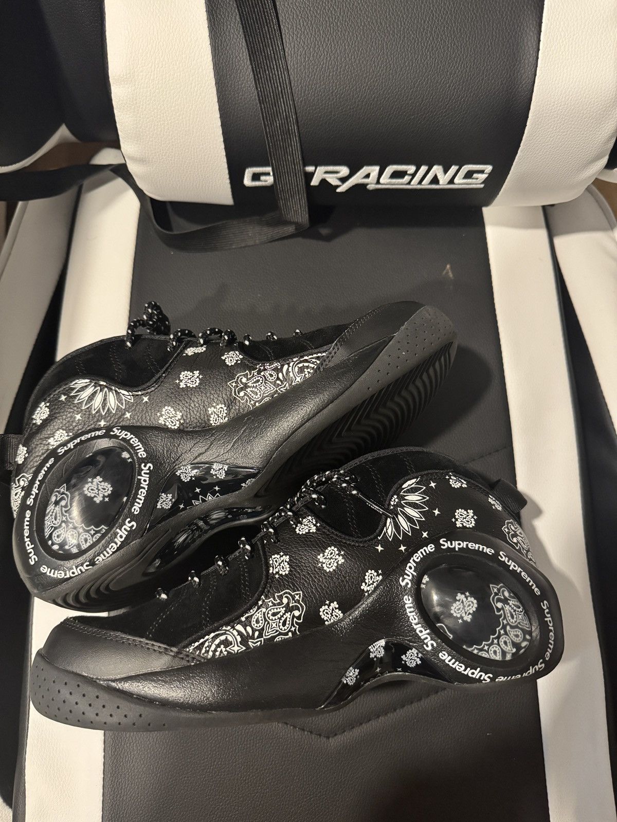 Nike × Supreme AIR ZOOM FLIGHT 95 SUPREME Size US 7 / EU 40 - 2 Thumbnail
