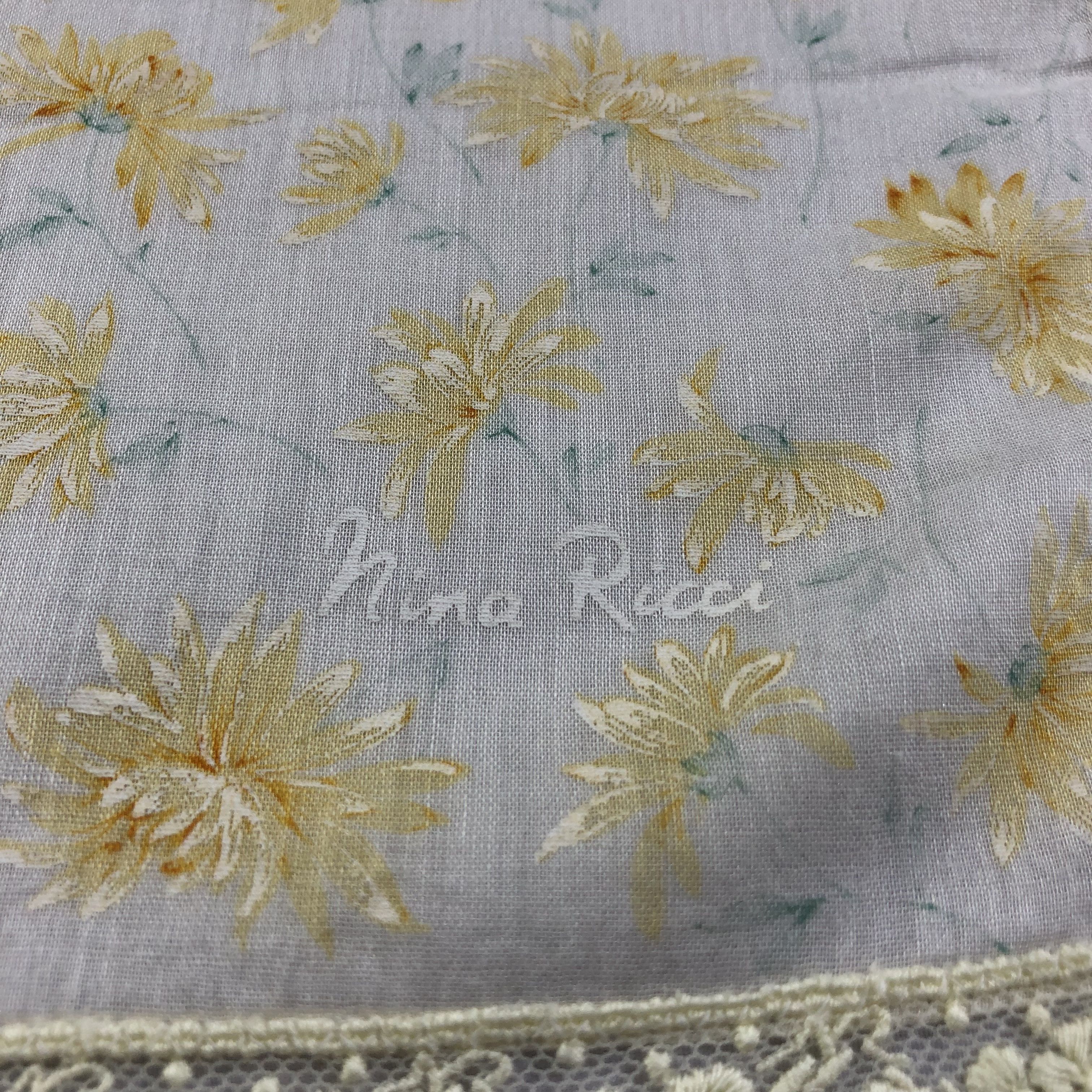 Nina Ricci Nina Ricci Floral Handkerchief Neckerchief Bandana H1931 Size ONE SIZE - 4 Thumbnail