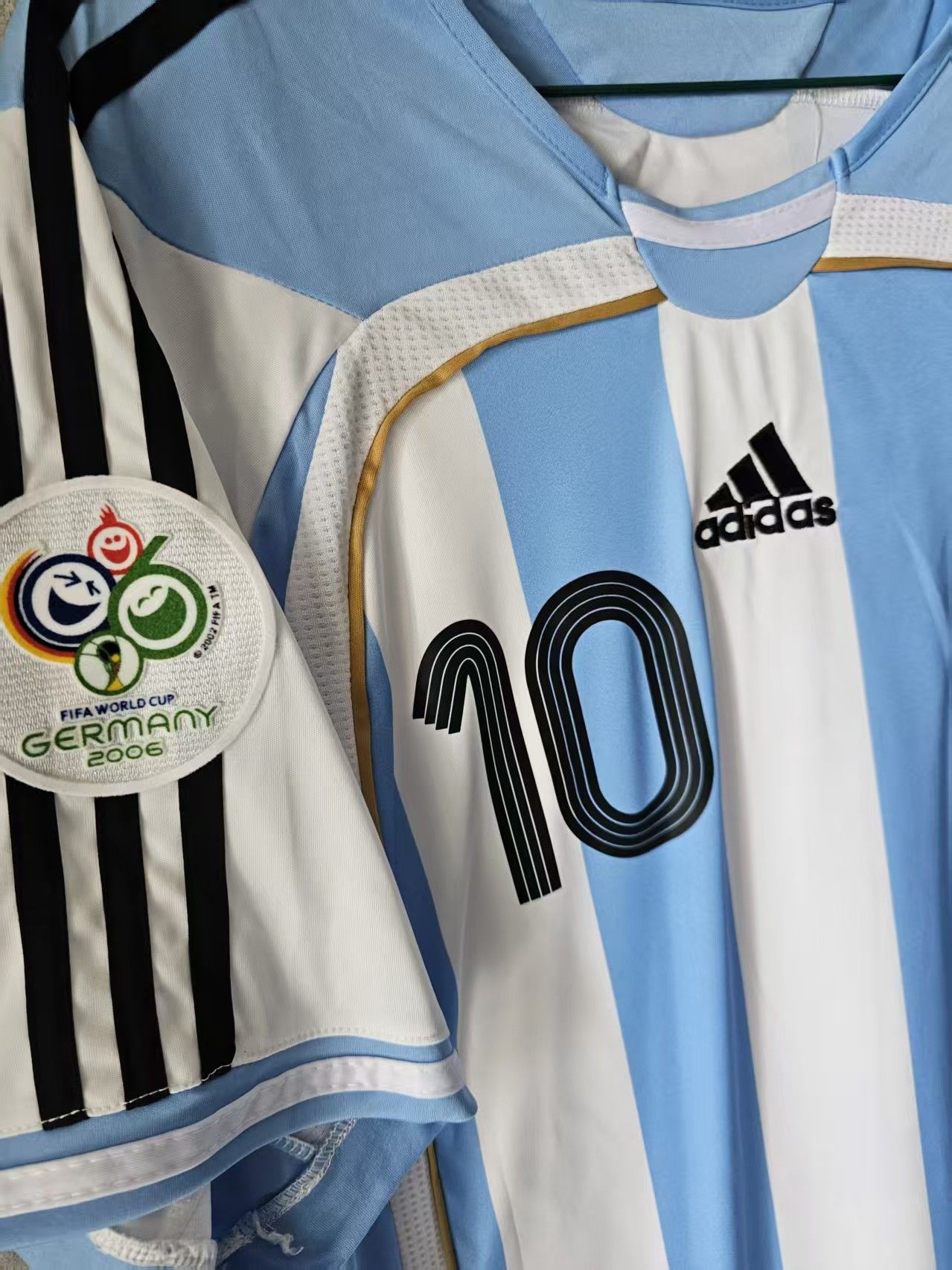 Other 2006 Argentina #10 Riquelme Jersey Size US L / EU 52-54 / 3 - 3 Thumbnail