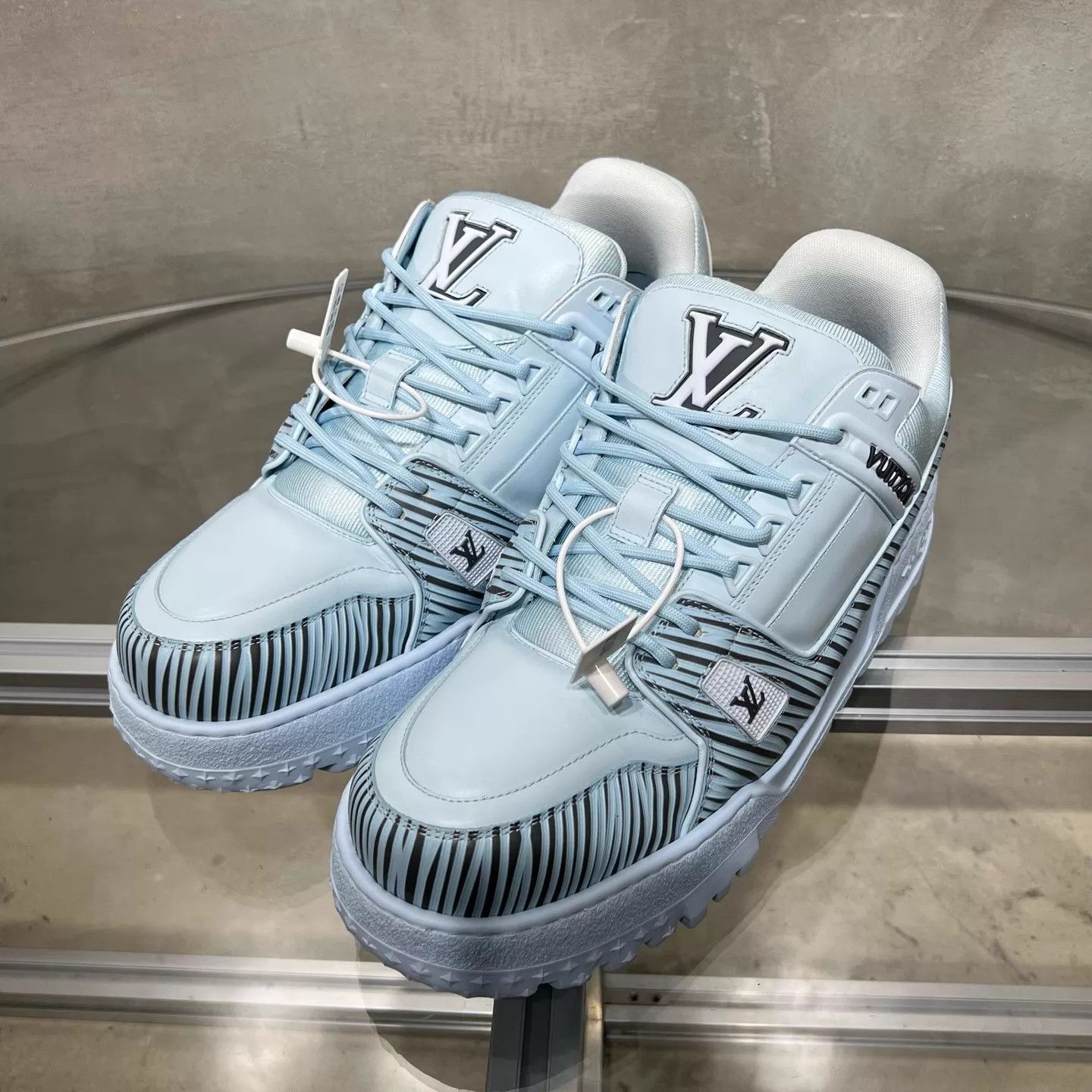 Louis Vuitton LV Trainer Maxi Blue UK9.5/43.5 Size US 10.5 / EU 43-44 - 2 Thumbnail