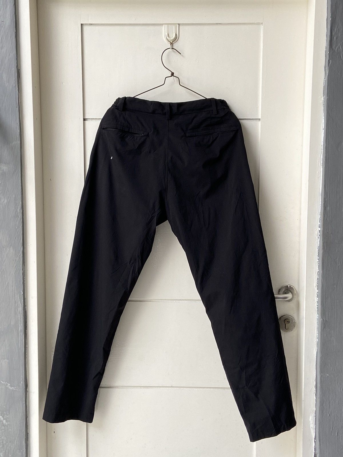 Theory × Uniqlo UNIQLO x THEORY Black Pants Size US 31 - 4 Thumbnail