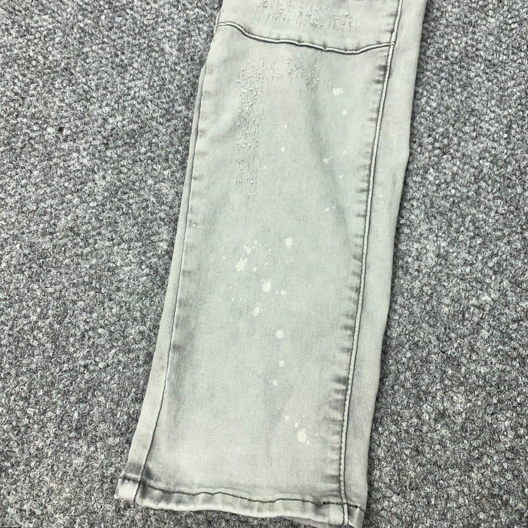 Vintage Switch Jeans Mens 38x34 Gray Distressed Slim Taper Fit Paint Splatter Denim 5-Pocket Switch Mens Jeans Slim Gray Size US 39 - 7 Thumbnail