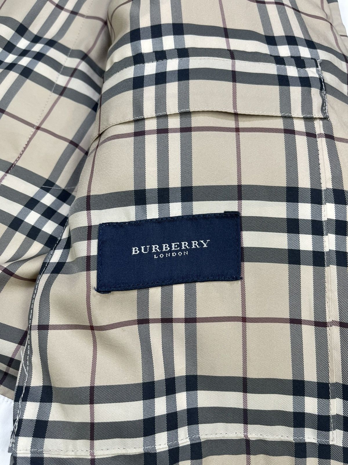Burberry Burberry London Backpackable Puffer Down Jackbag Size US M / EU 48-50 / 2 - 13 Thumbnail