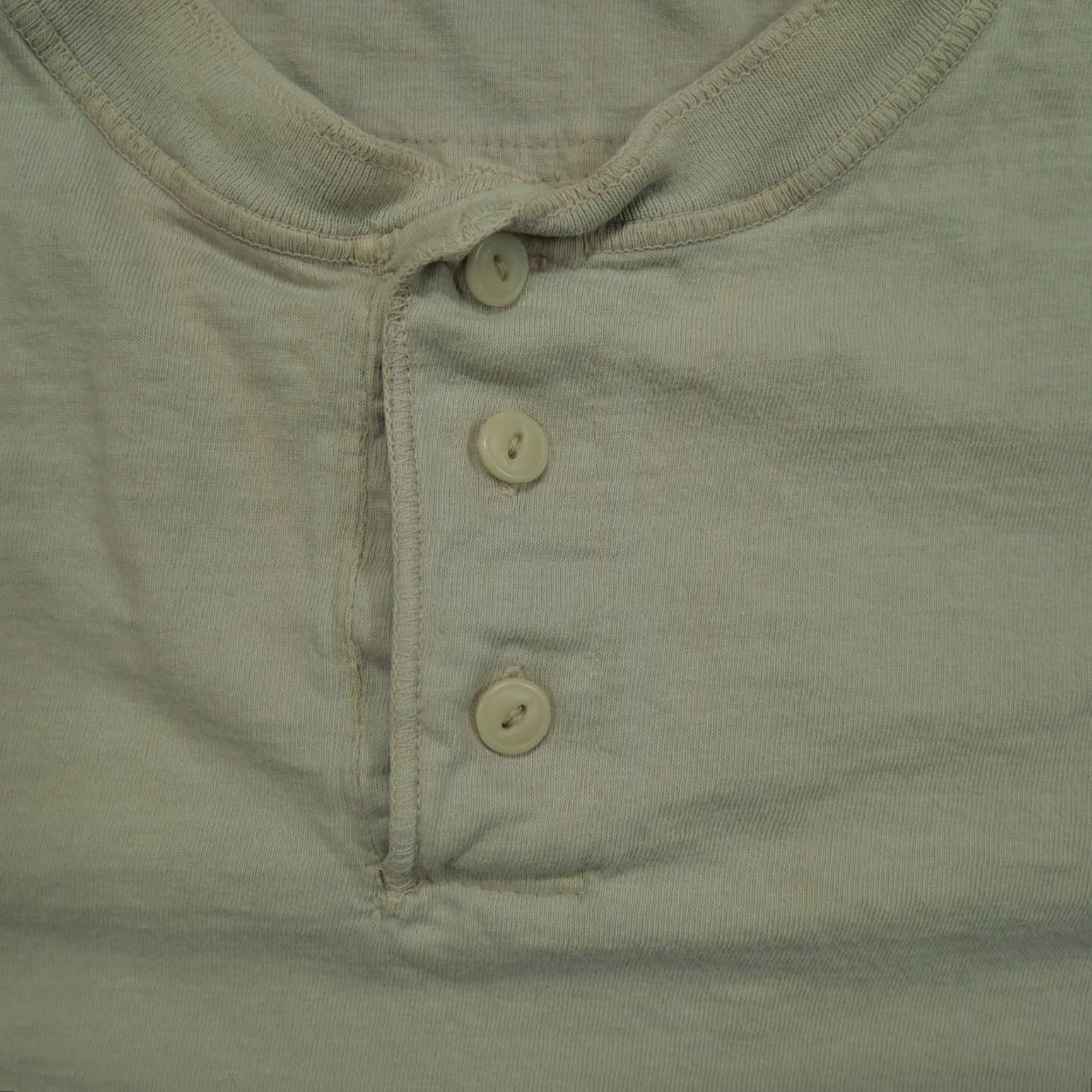 American Eagle Outfitters VINTAGE American Eagle Outfitters T-Shirt Mens XL Tan Distressed Henley 90s Y2K Brown Cotton Thermal Short Sleeve Size US XL / EU 56 / 4 - 4 Thumbnail