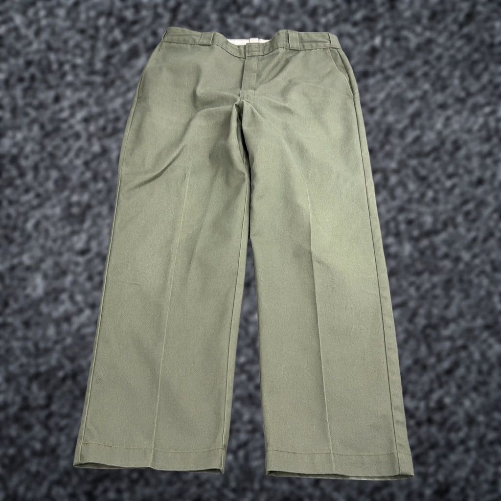 Vintage Item Specifications: Brand: Nike Size US 40 / EU 56 - 1 Thumbnail