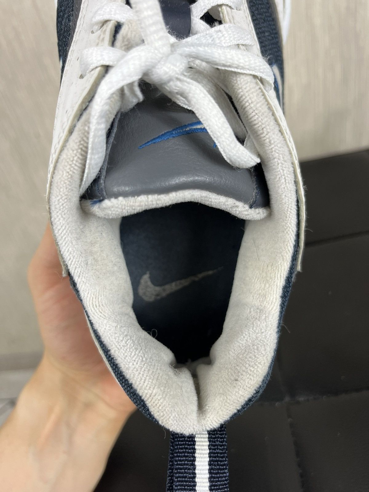 Nike Vintage Nike y2k retro small central swoosh sneakers shoes Size US 8 / EU 41 - 25 Thumbnail