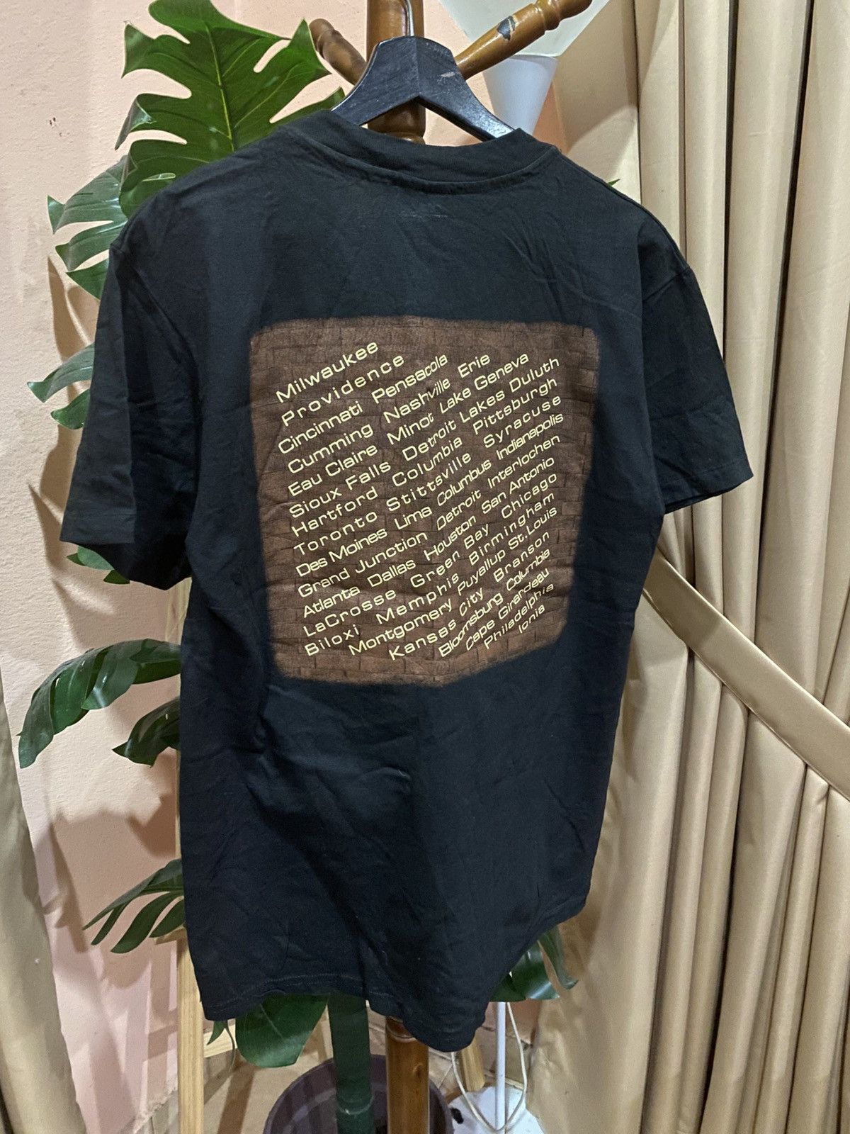 Band Tees Vintage Vince Gill 1995 Country Tour T-Shirt Black Hanes USA Size US M / EU 48-50 / 2 - 9 Thumbnail