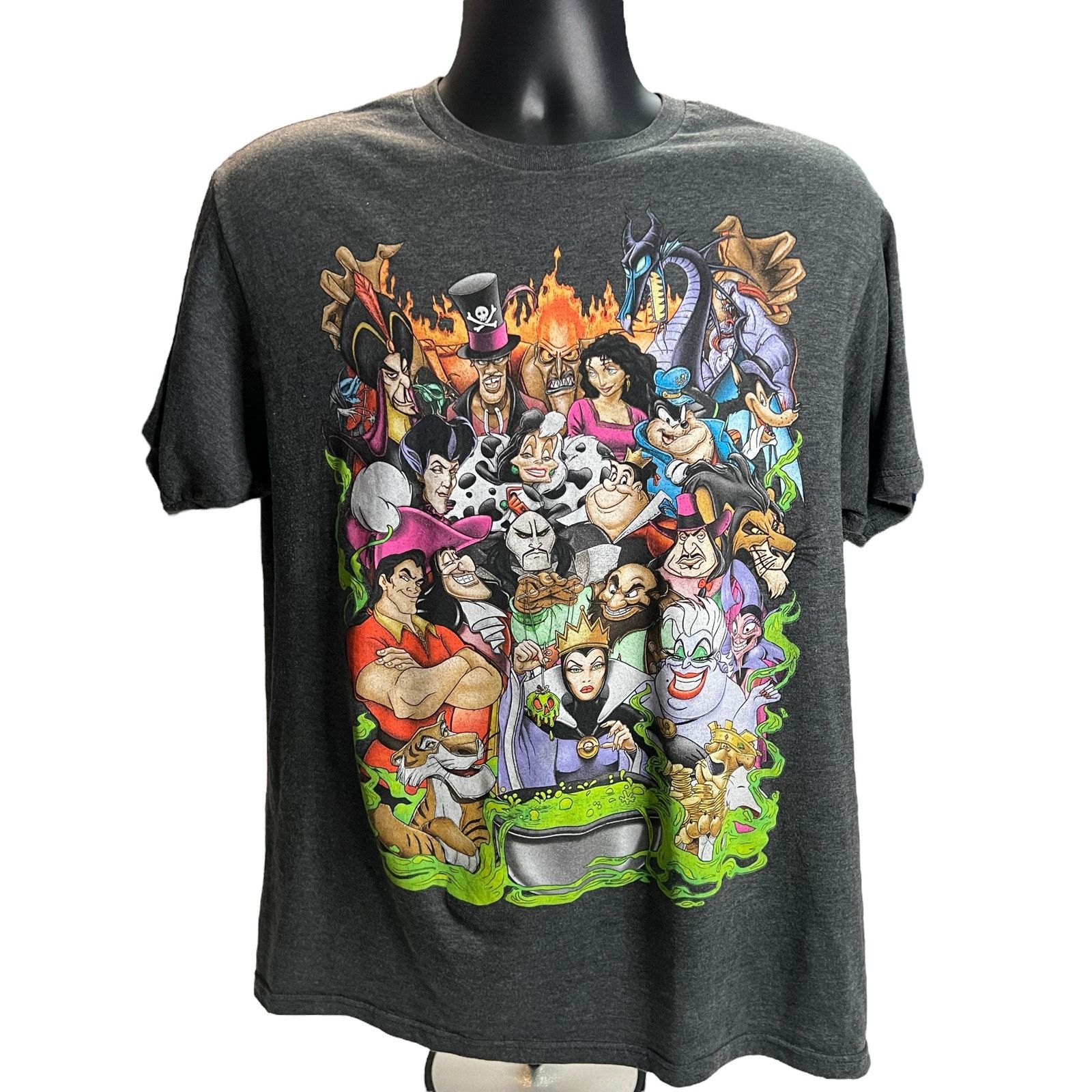 Disney Disney Villains Group of Characters Gray T-Shirt Large - Size US L / EU 52-54 / 3 - 1 Thumbnail