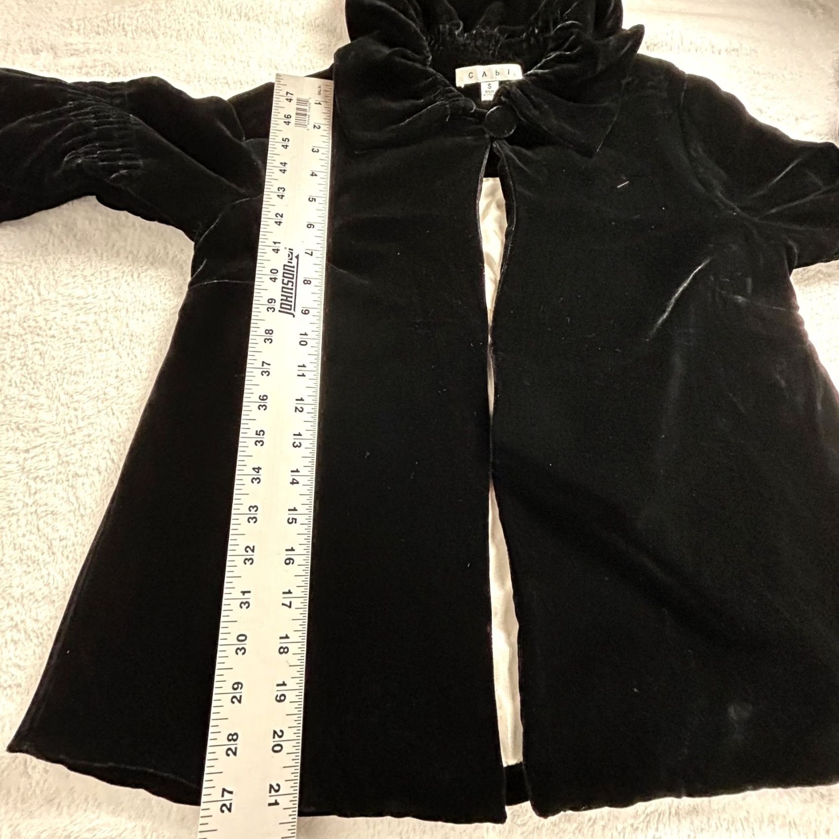Vintage Cabi Black Velvet Swing Jacket Small Style #158 Balloon Sleeve Silk Blend Women’s Jacket Size S / US 4 / IT 40 - 8 Thumbnail
