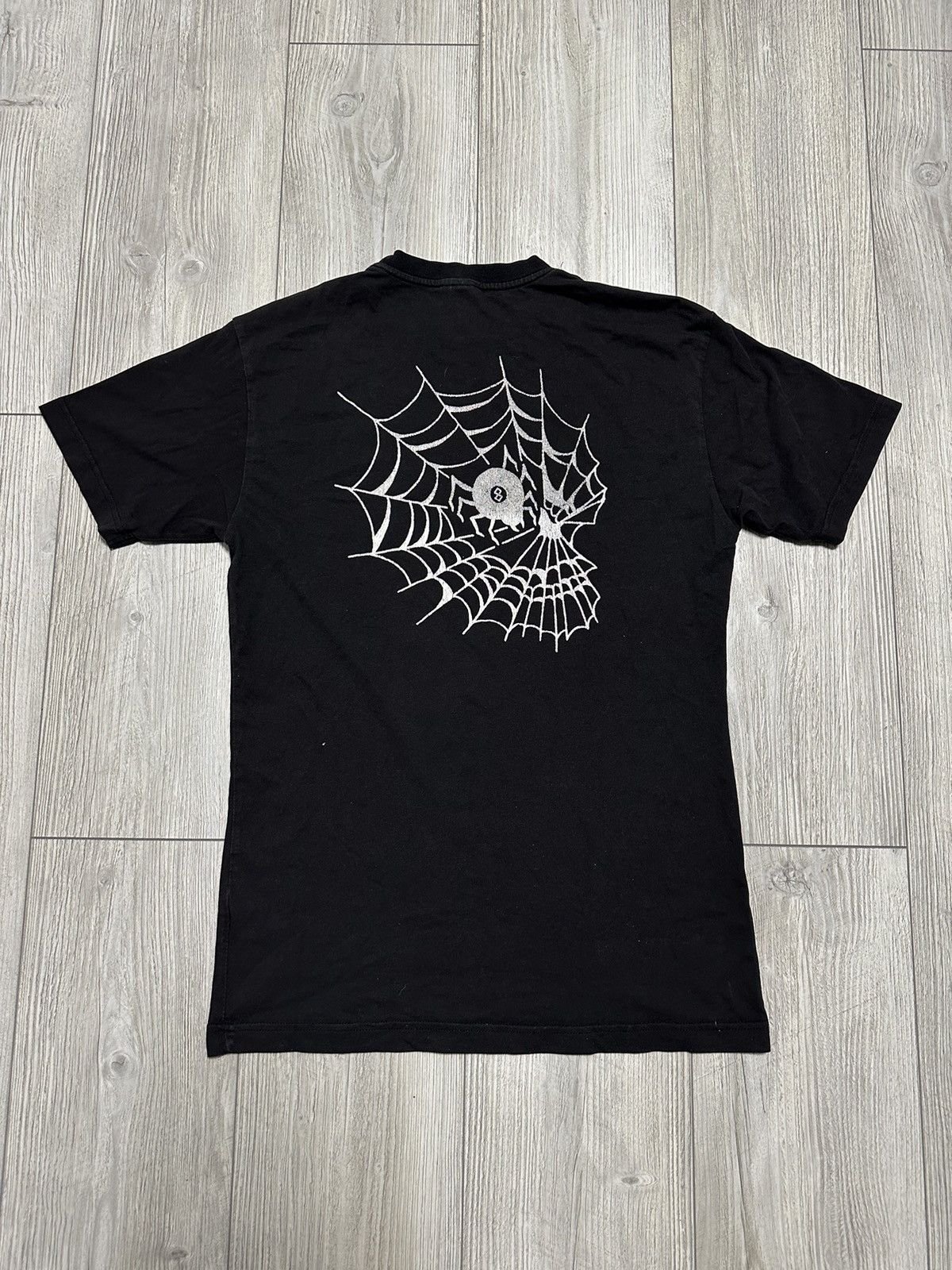Zumiez Vintage Swallows Daggers T-shirt Streetwear Size US M / EU 48-50 / 2 - 1 Thumbnail