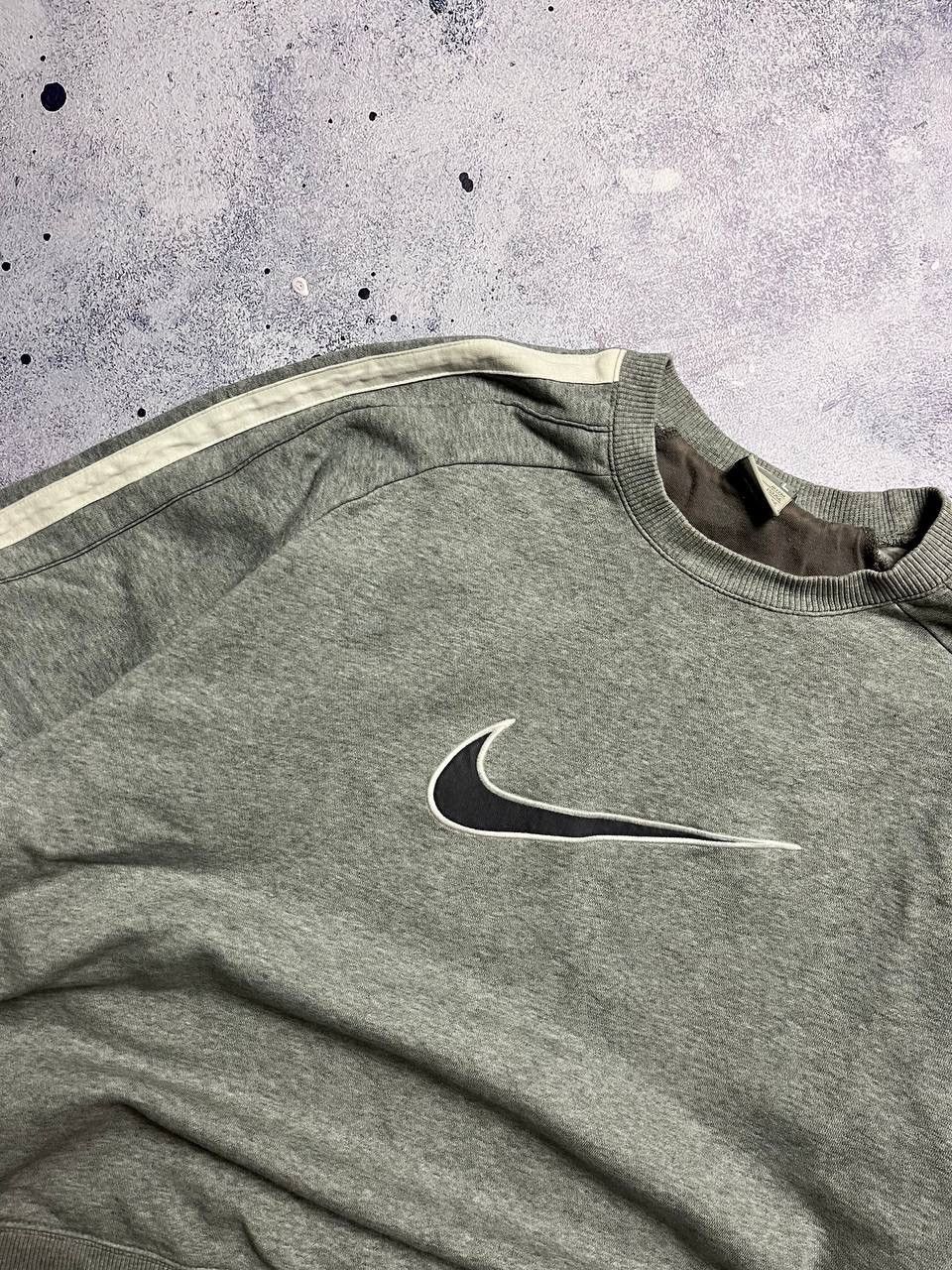 Nike Nike 90’s Vintage Big Logo Baggy Sweatshirt Size US L / EU 52-54 / 3 - 3 Thumbnail