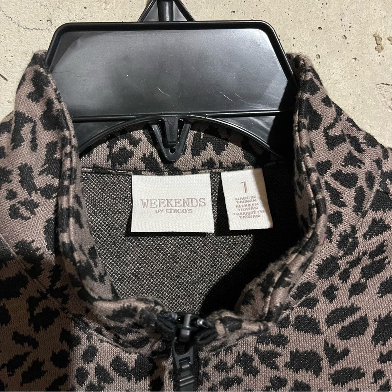 Chicos Weekends By Chicos Zip Up Leopard Print Track Jacket ~ Sz M Size M / US 6-8 / IT 42-44 - 2 Thumbnail