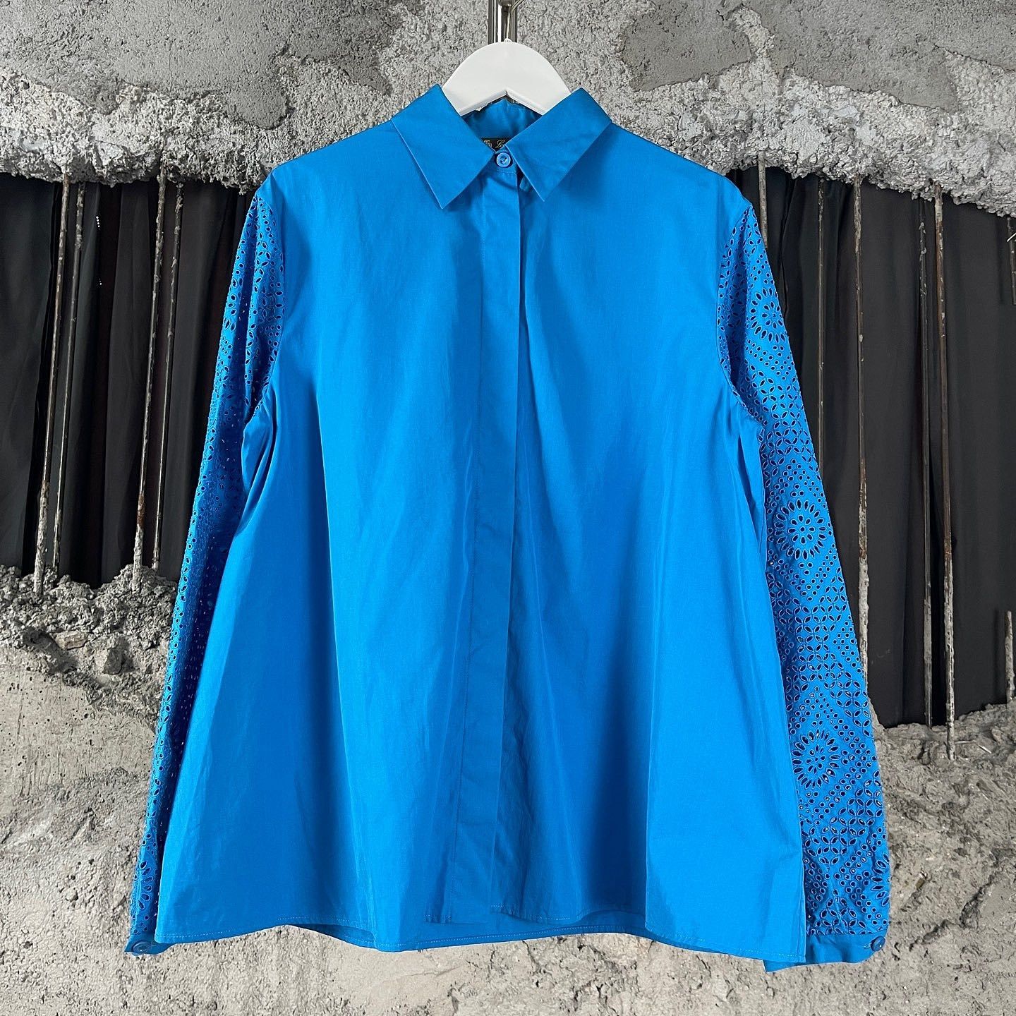 Loro Piana Loro Piana Eyelet Sleeve Button Up Shirt Size 38 Size XS / US 0-2 / IT 36-38 - 1 Thumbnail