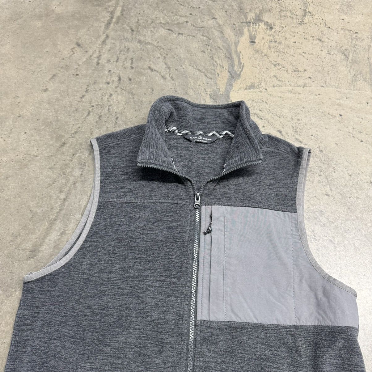 Japanese Brand × Vintage VTG Y2K Alpine Design Zip Up Fleece Vest Size US S / EU 44-46 / 1 - 2 Thumbnail
