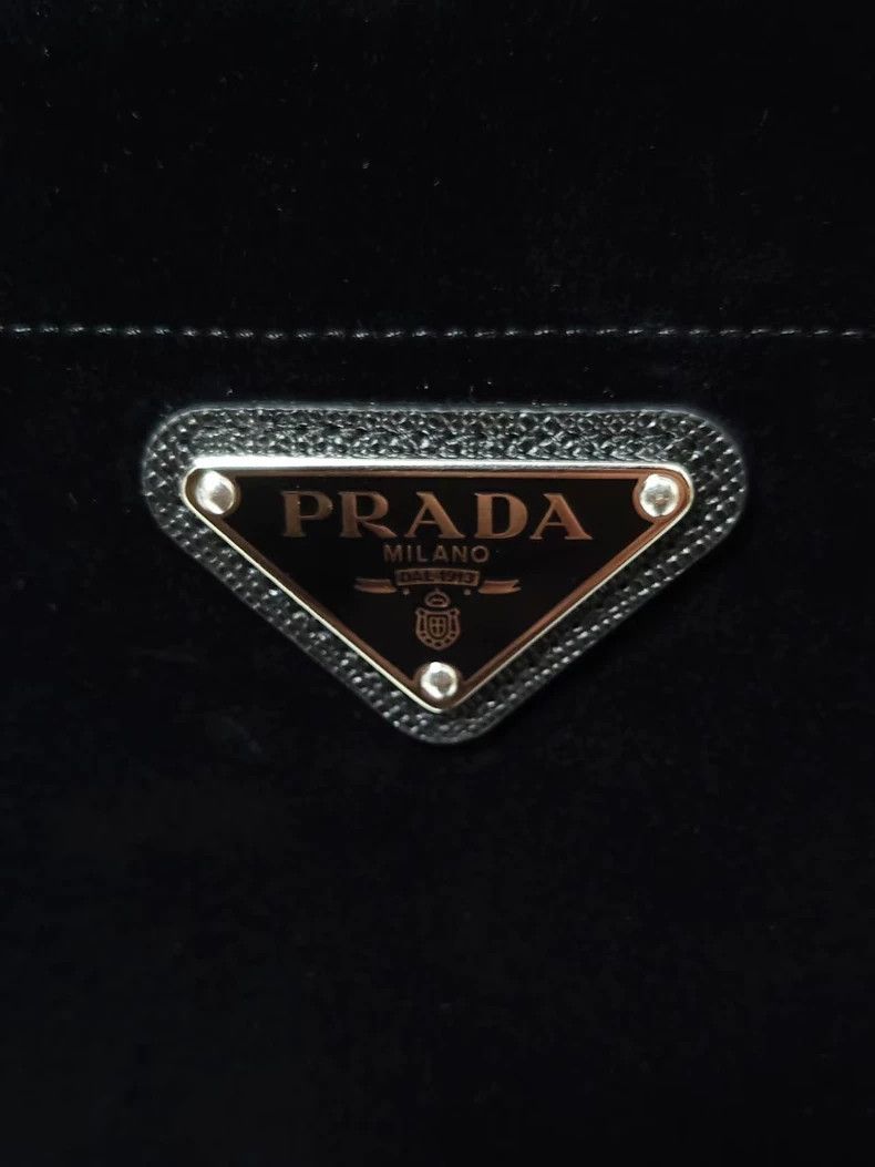 Prada PRADA23ss Velvet Suede Metal Triangle Long Sleeve 2503-Next Size US M / EU 48-50 / 2 - 3 Thumbnail