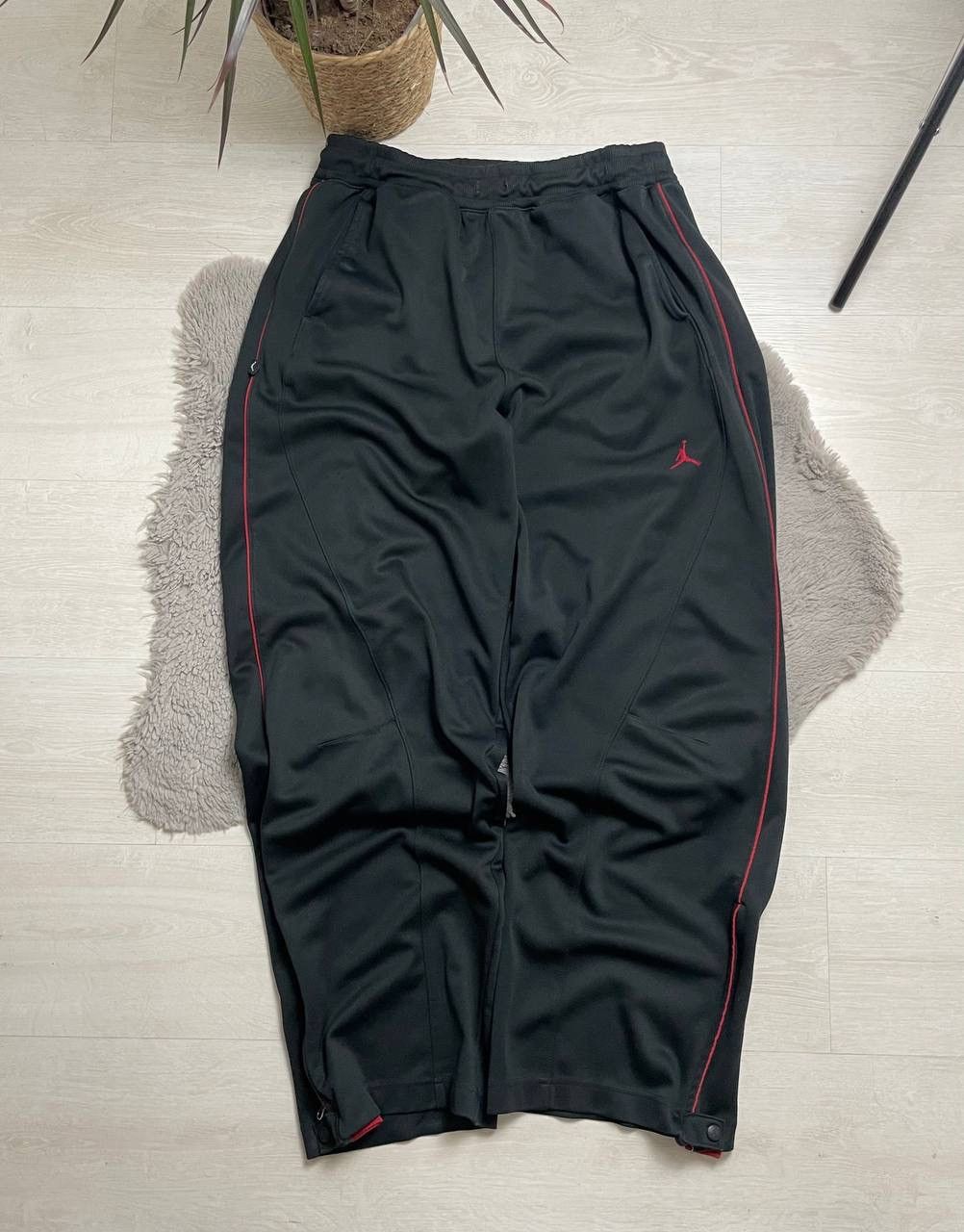 Jordan Brand × Vintage JORDAN Vintage 90’s Baggy Pants Center Logo Y2k Size US 42 / EU 58 - 1 Thumbnail