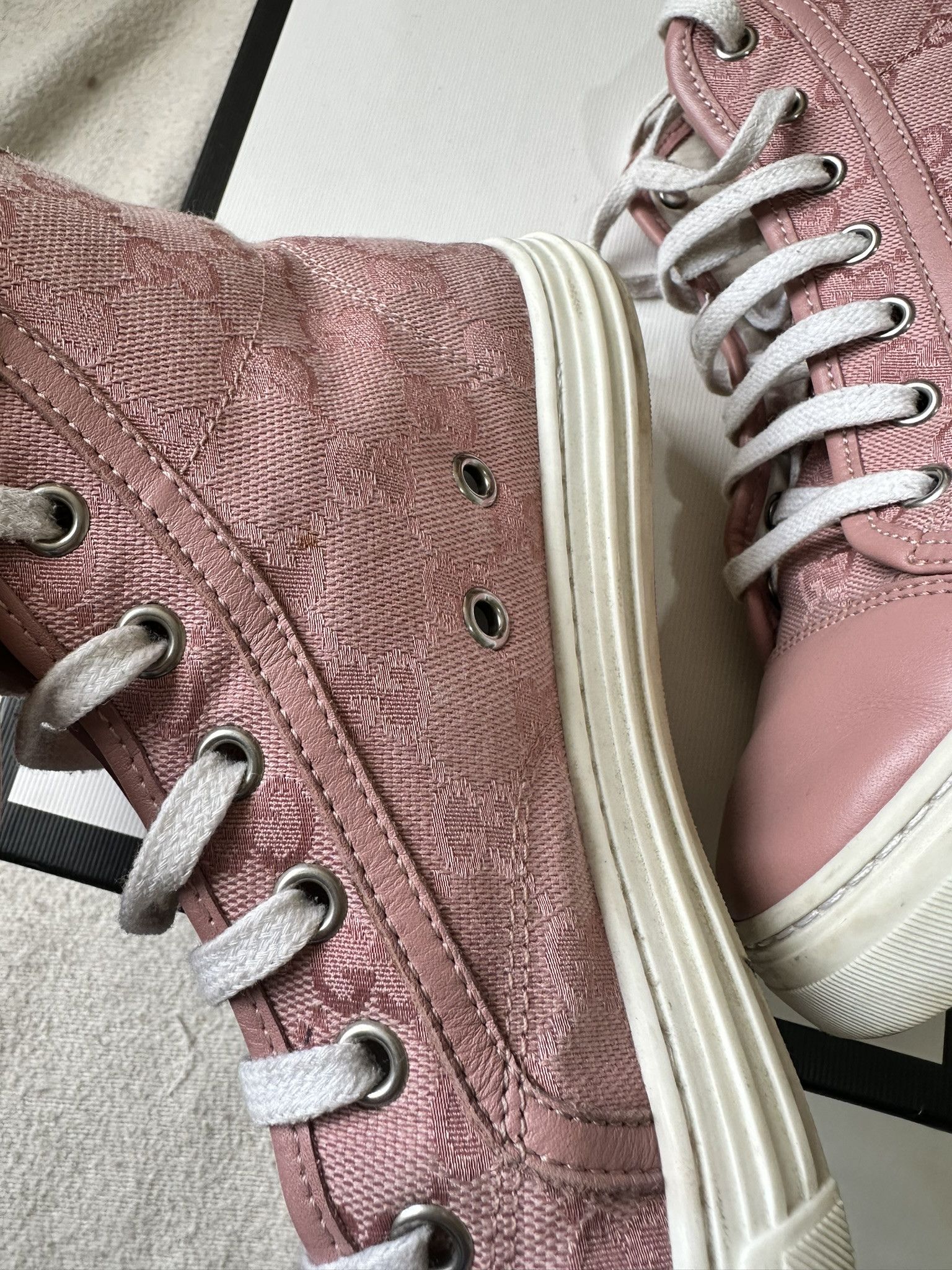 Gucci Gucci High-top Sneakers Pink Canvas and Leather Monogram Size US 6 / IT 36 - 7 Thumbnail