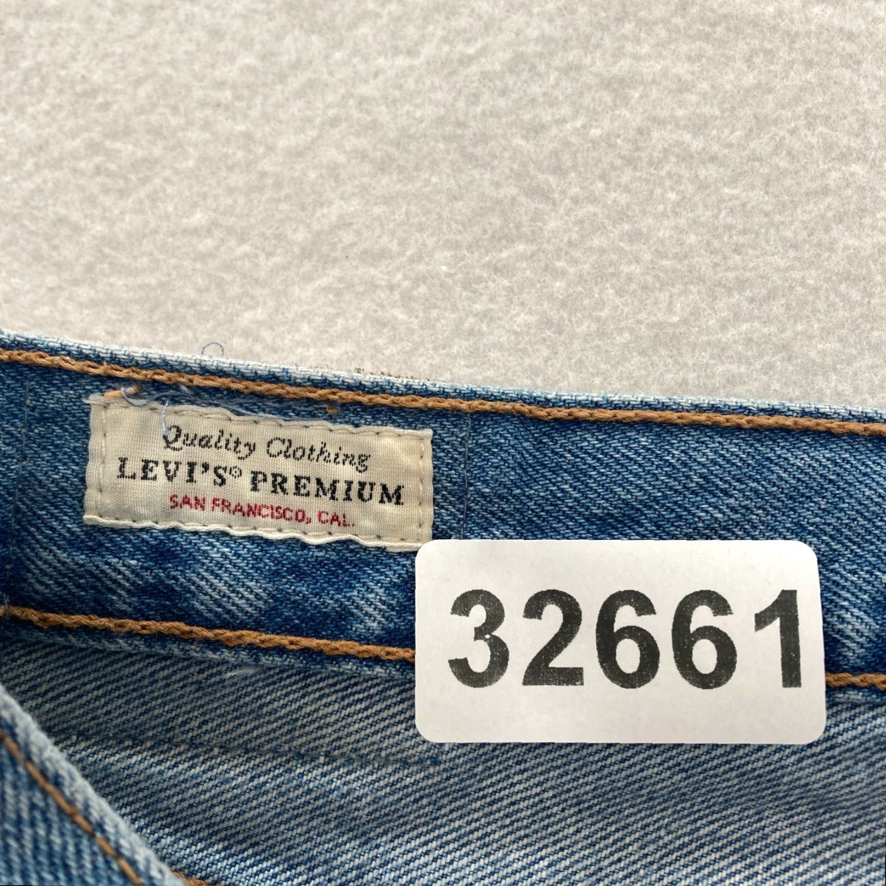Levi's Levi's 501 Skinny Jeans Women's 26x28 Blue Denim Distressed Button Fly Big E Y2K Jeans Women Slim 90s Grunge USA 501 Series Size 26" / US 2 / IT 38 - 5 Thumbnail