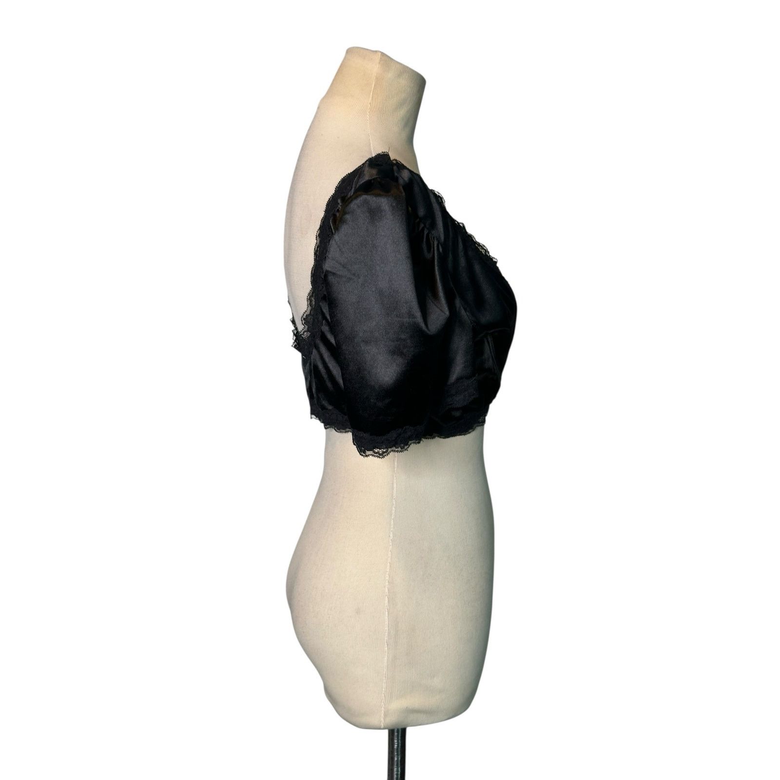 PRINCESS POLLY Princess Polly black short sleeves crop blouse size 12 Size XL / US 12-14 / IT 48-50 - 12 Thumbnail