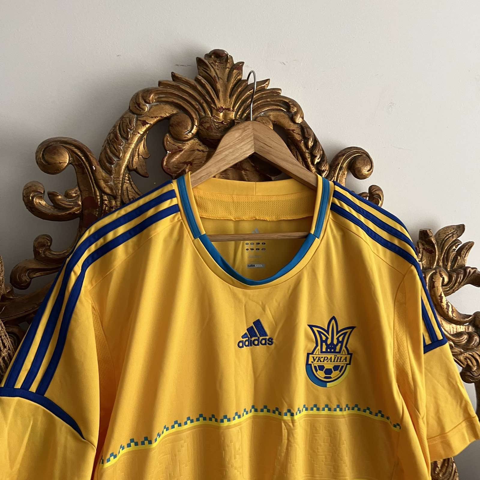 Adidas 2011 2012 Ukraine National Adidas Home Soccer Jersey Kit Size US XL / EU 56 / 4 - 4 Thumbnail