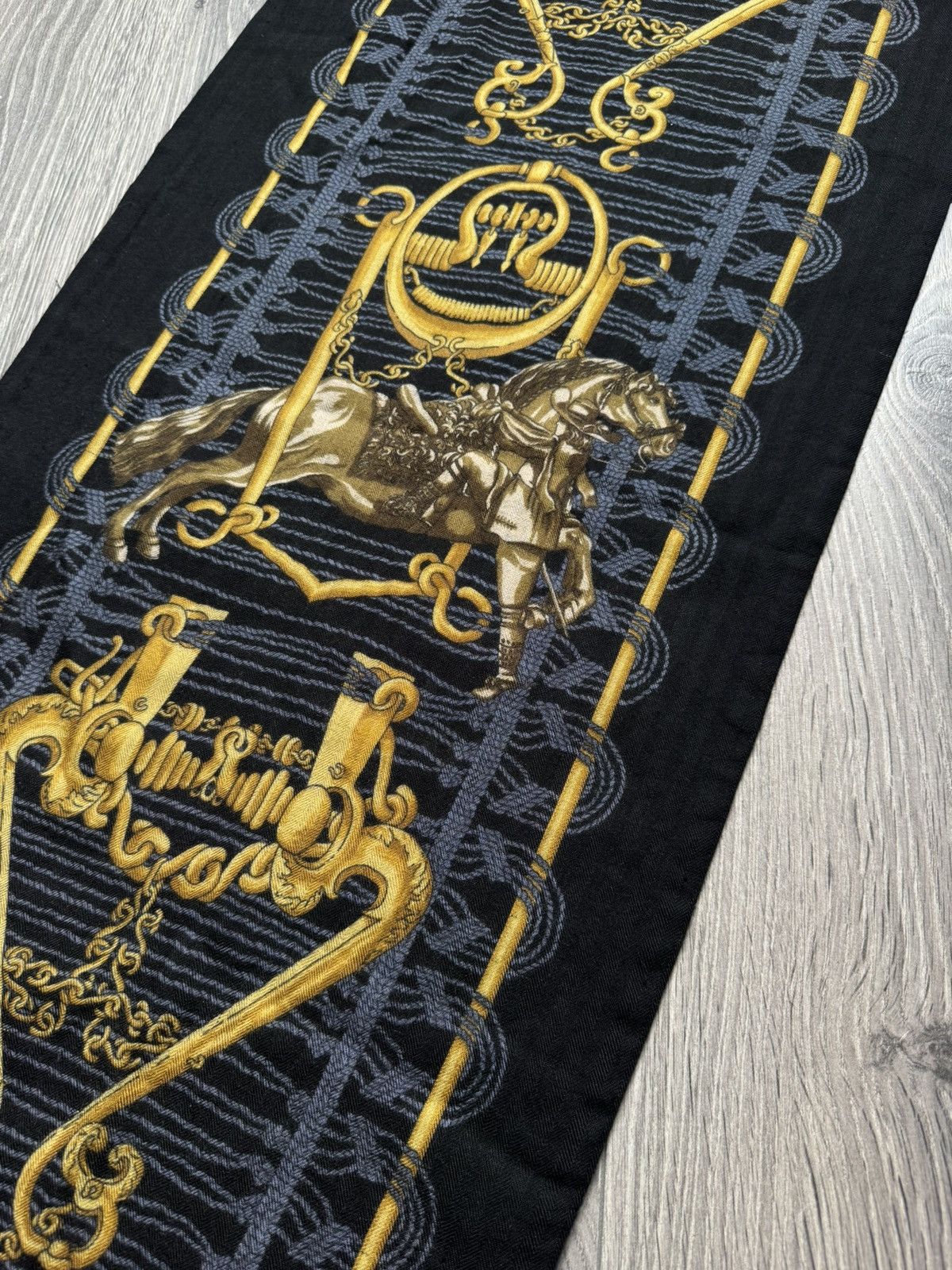 Hermes Hermès Les Cavaliers d'or Black/Gold Cashmere/Silk scarf OS Size ONE SIZE - 13 Thumbnail