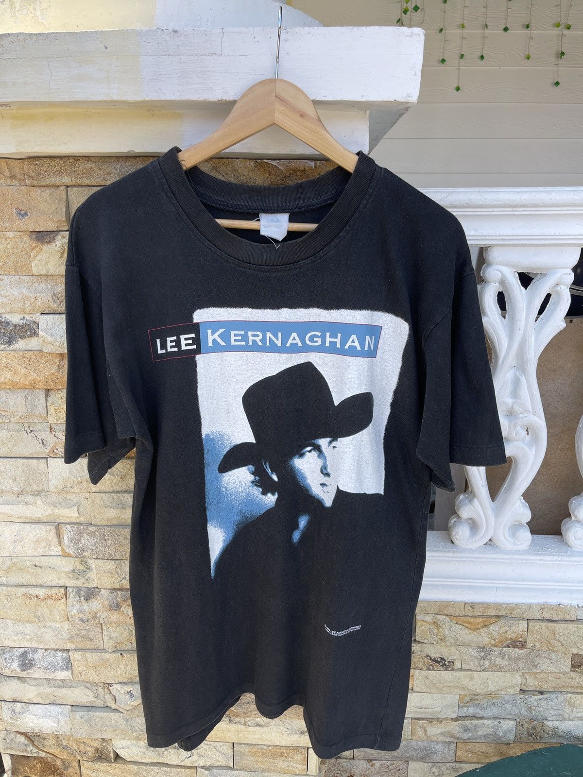 Band Tees Rare🔥Vtg90s LEE KERNAGHAN Three Chain Road T Shirt Size US L / EU 52-54 / 3 - 1 Thumbnail