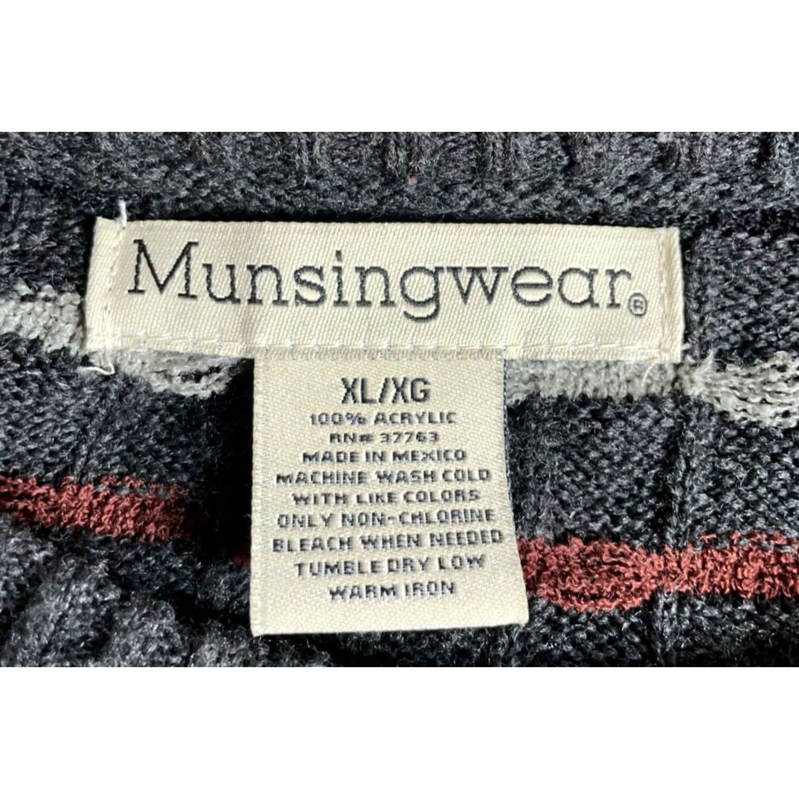 Vintage VINTAGE MunsingWear Sweater Men XL Gray Textured Knit Check Pattern VTG Y2K Dad Pullover Crew Neck Knit Lightweight 90s Retro Hipster Size US XL / EU 56 / 4 - 3 Thumbnail