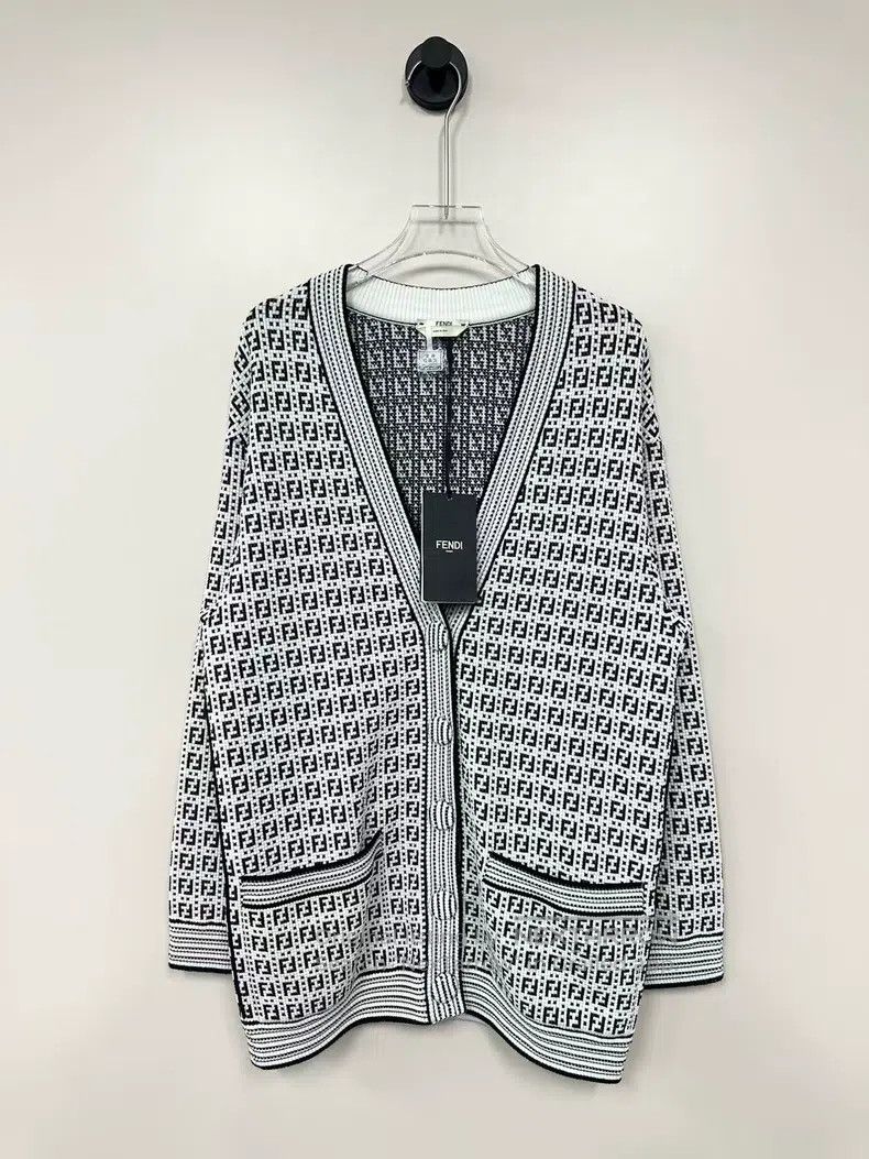 Fendi Fendi Black and white monogram logo knitted cardigan Size XXS / US 00 / IT 34 - 1 Thumbnail