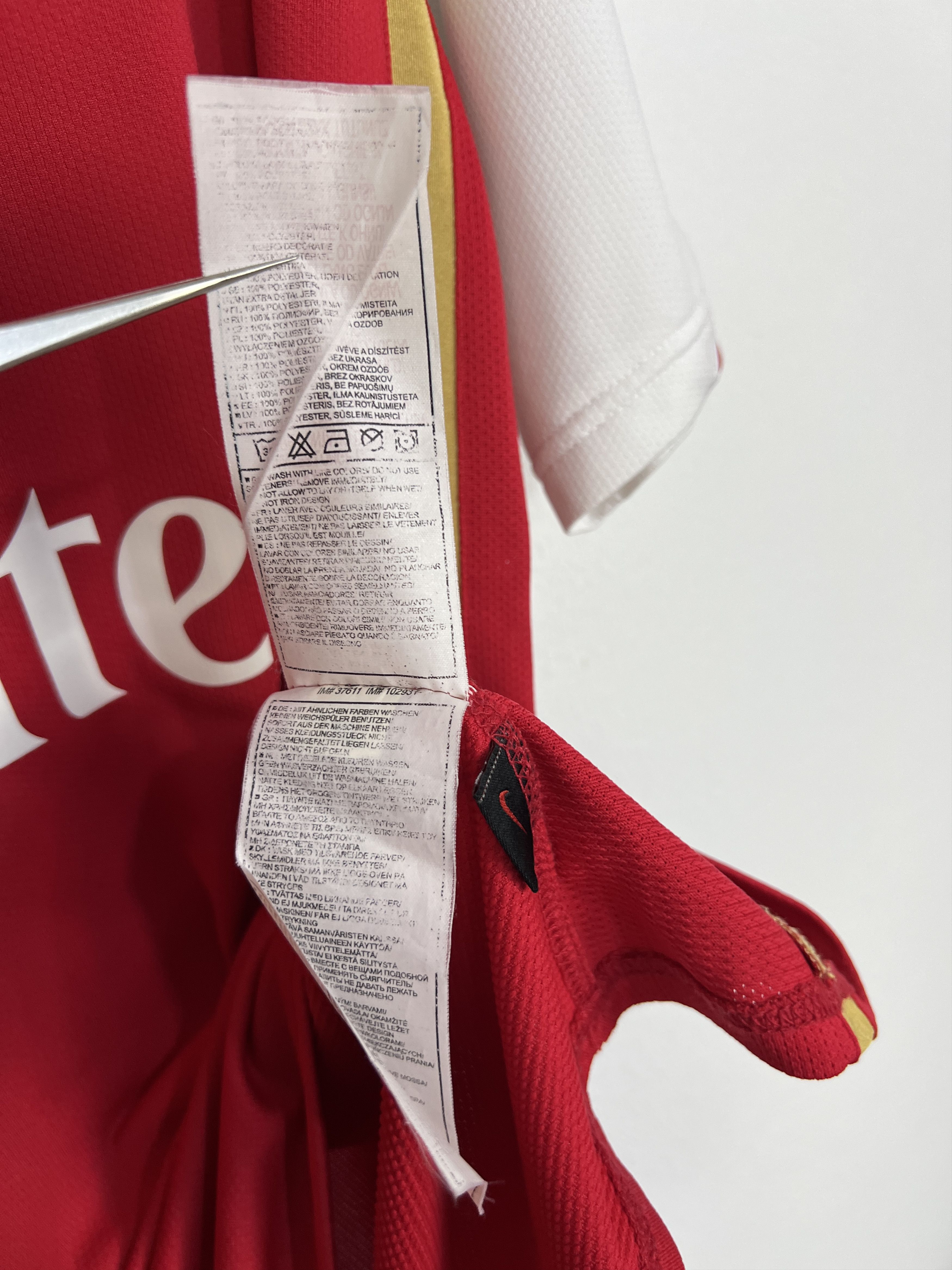 Nike Arsenal Home football shirt 2006 Soccer Nike Jersey Mens Size US L / EU 52-54 / 3 - 9 Thumbnail