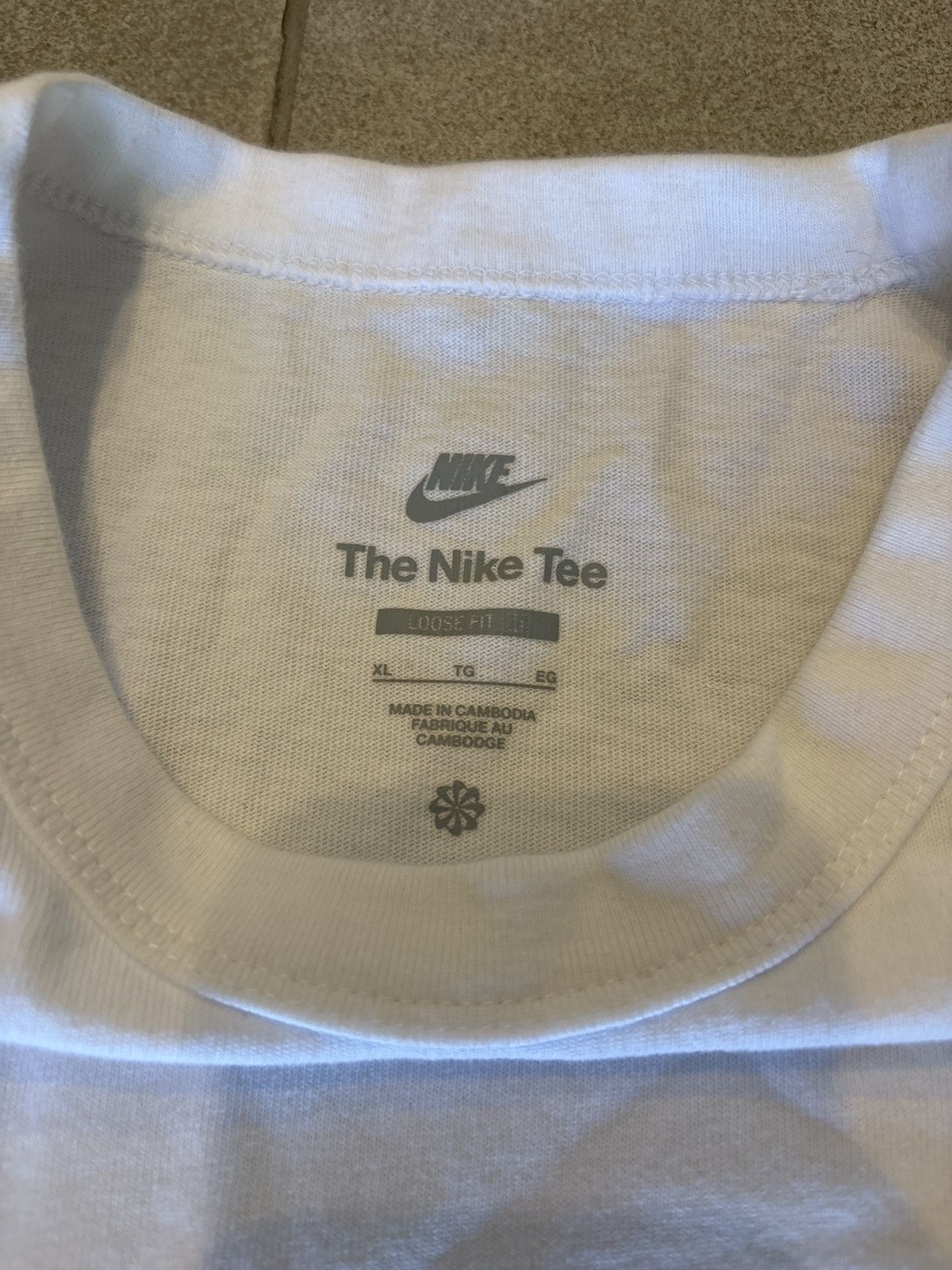 Nike Nike White/White Center Embroidered Logo Size US XL / EU 56 / 4 - 7 Thumbnail