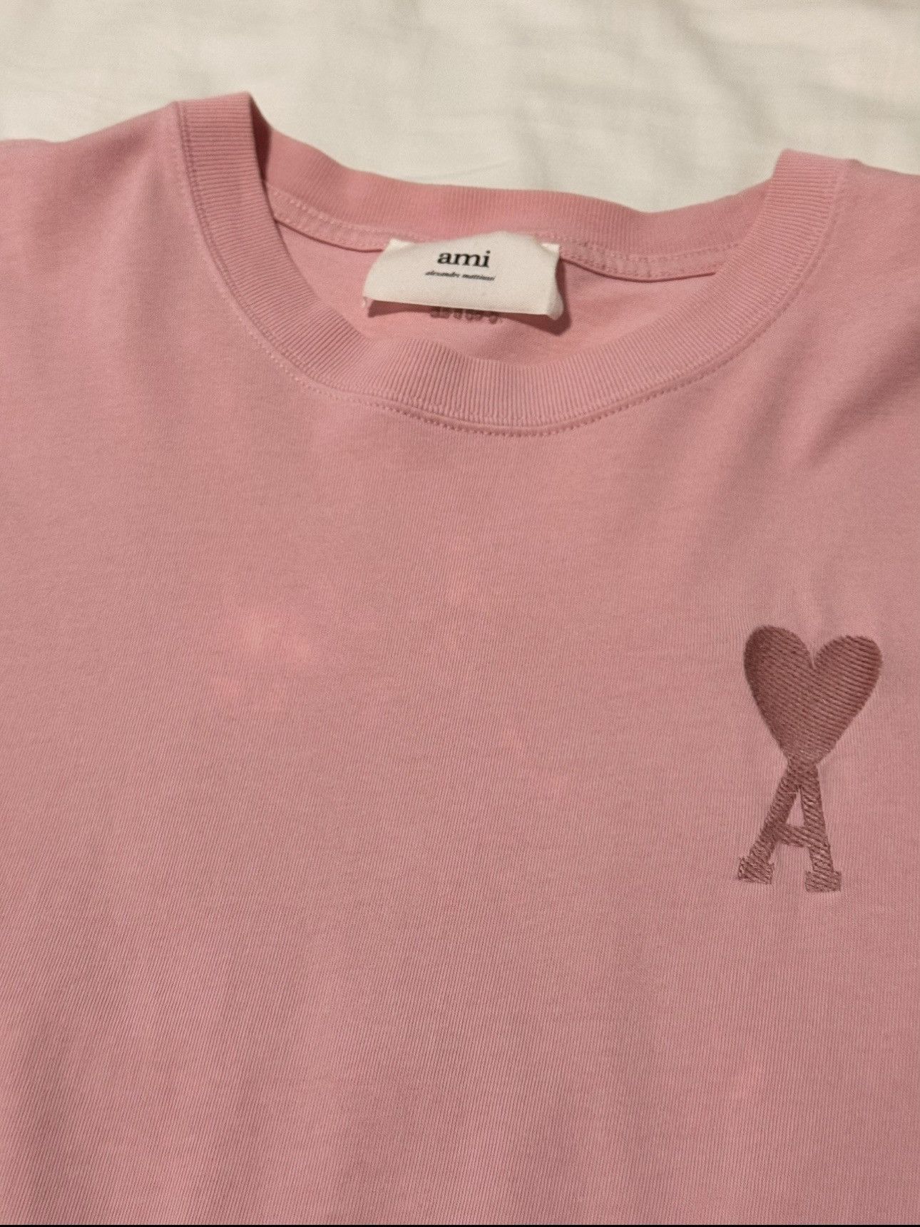 AMI AMI PARIS Pink Big Heart t-shirt Size US M / EU 48-50 / 2 - 3 Thumbnail