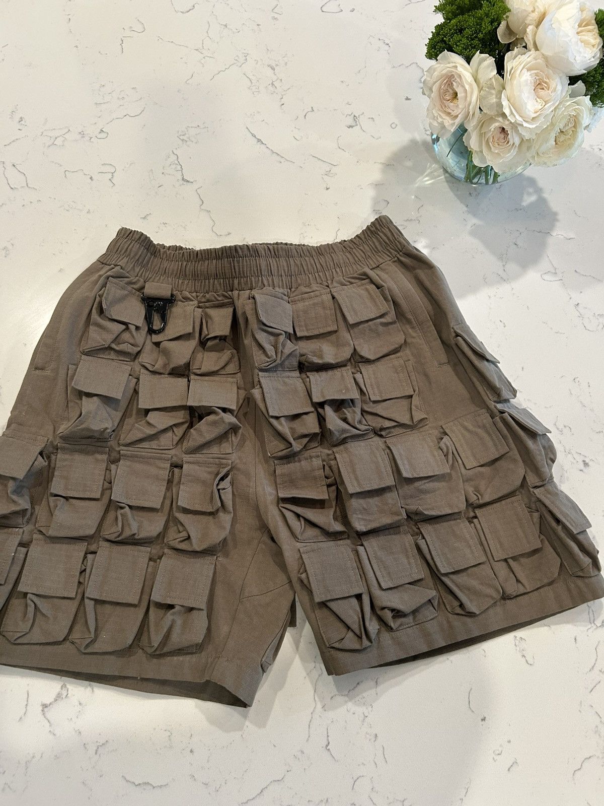 Designer Flâneur Homme 58 pocket shorts Size US 29 - 1 Thumbnail