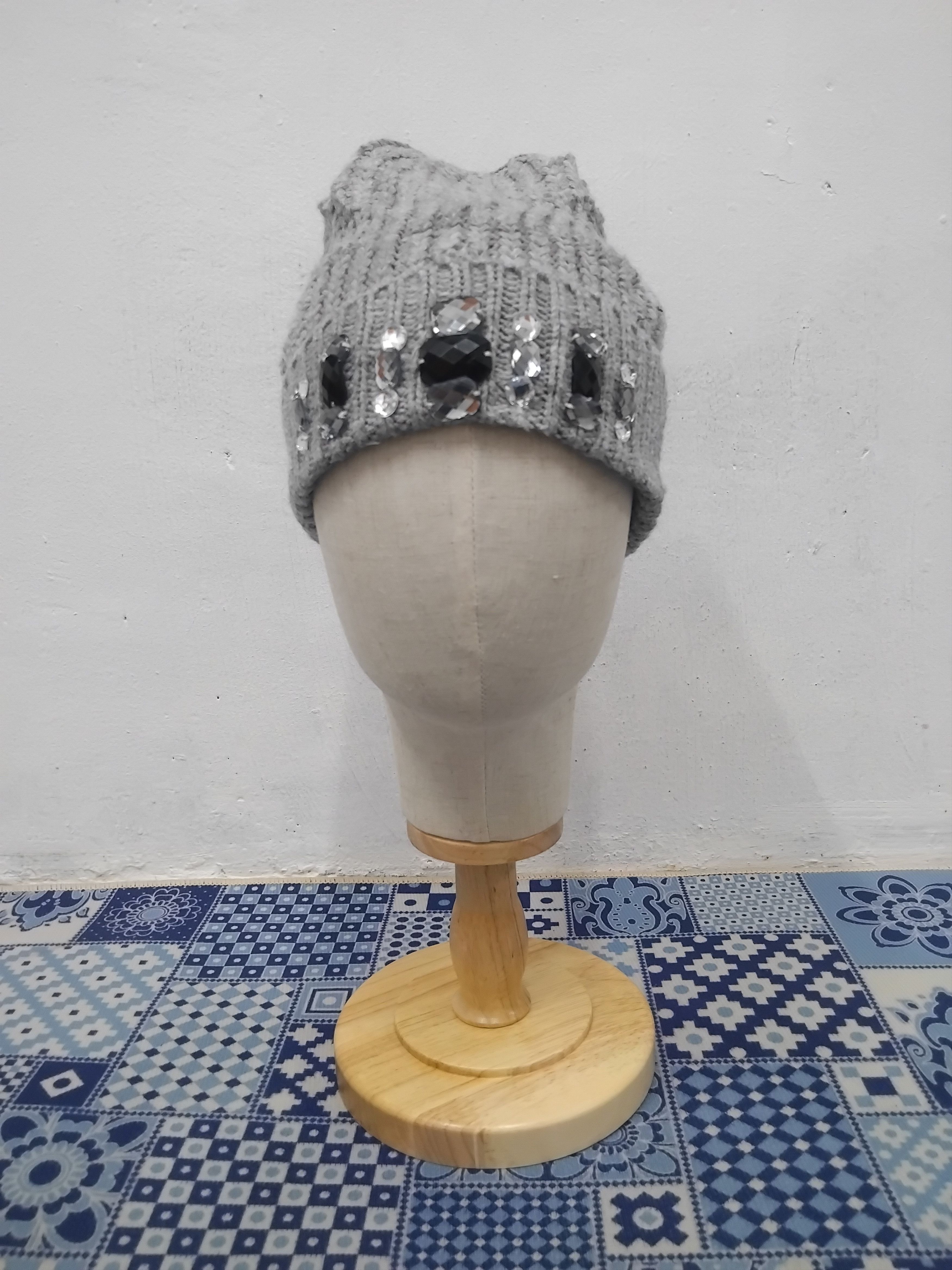 GU 💥Gu Japanese brand beanie Size ONE SIZE - 1 Thumbnail