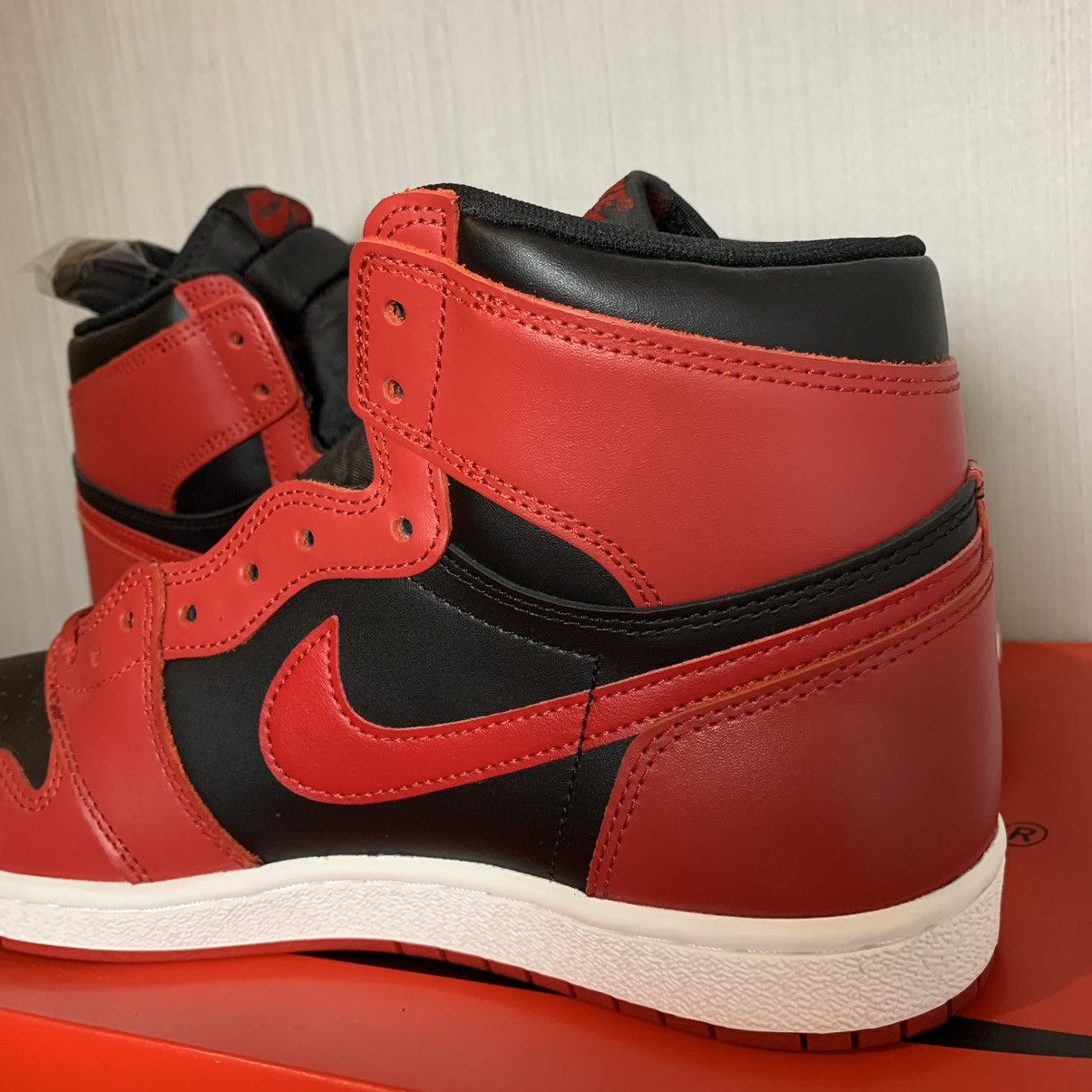 Jordan Brand Jordan 1 Retro High 85 Varsity Red Size US 11 / EU 44 - 19 Thumbnail