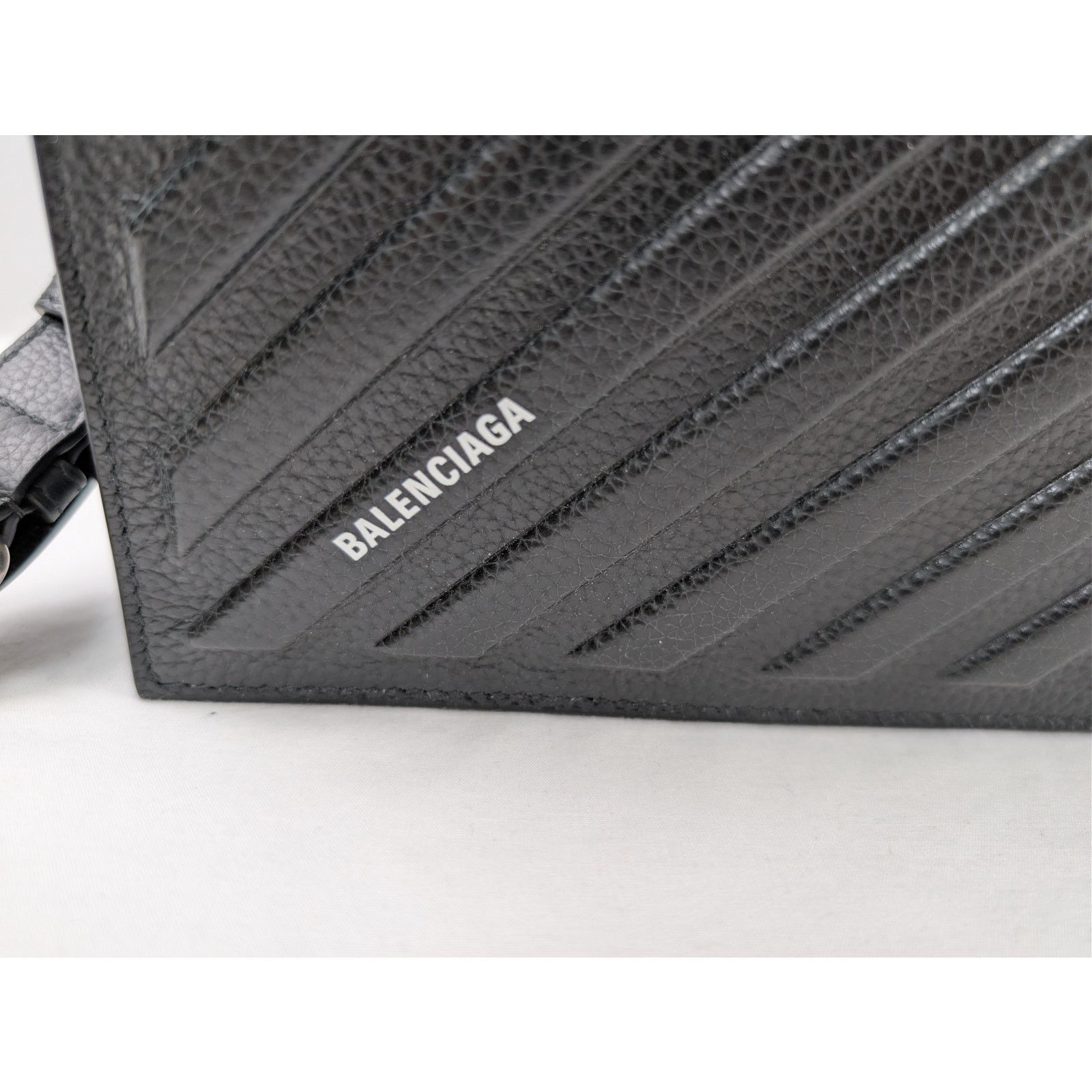 Balenciaga o1rshd1 Size: OS / Men's Bag in Black Size ONE SIZE - 3 Thumbnail