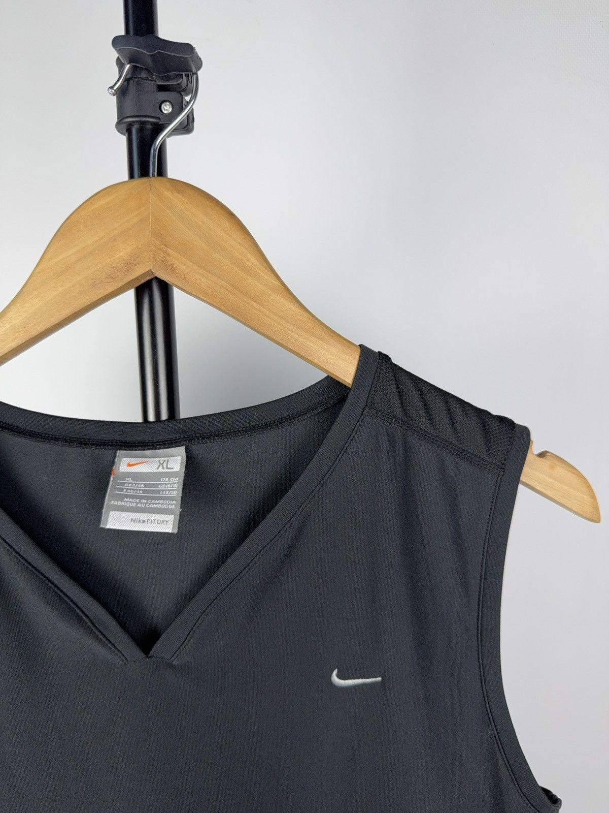 Nike Vintage 00s Nike Tank Top Mini Swoosh Y2K Style Oversized Size XL / US 12-14 / IT 48-50 - 3 Thumbnail