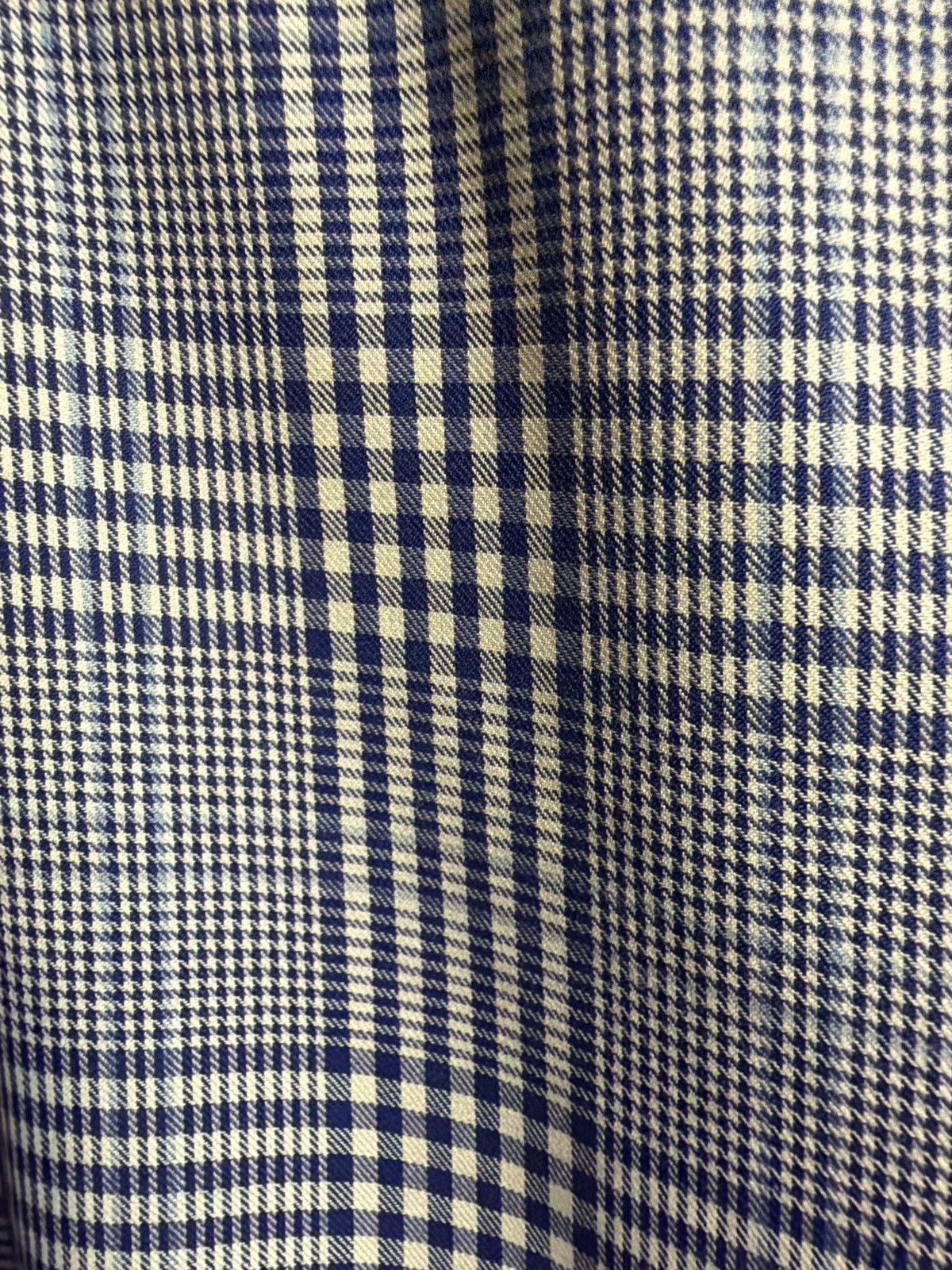 Tom Ford TOM FORD DRESS SHIRT - Like new conditon Size US XL / EU 56 / 4 - 5 Thumbnail