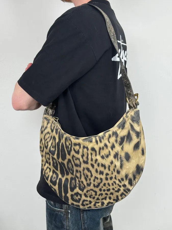 Roberto Cavalli 2000s Roberto Cavalli Leopard Shoulder Bag Size ONE SIZE - 2 Thumbnail