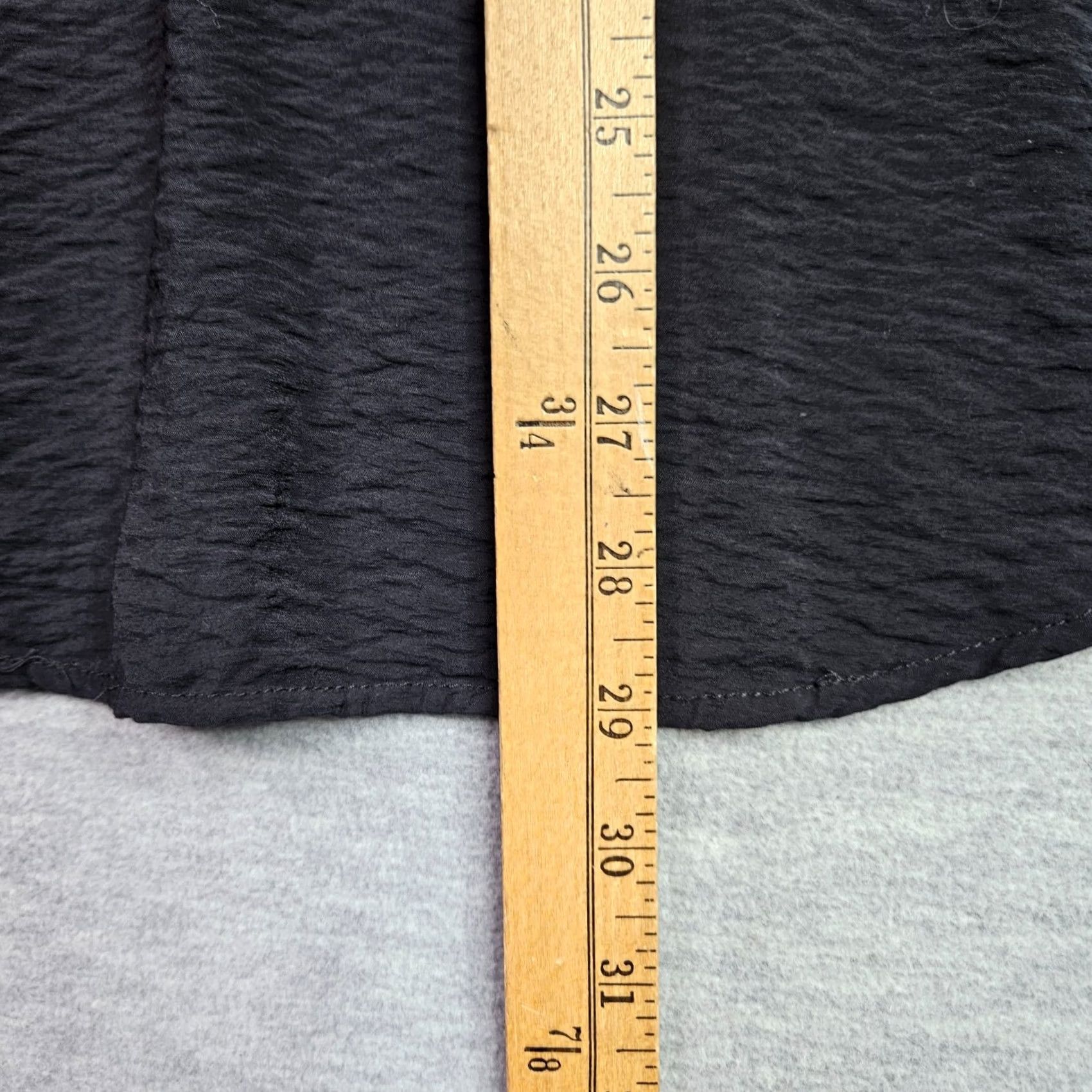 Torrid Torrid Black 3/4 Sleeve V-Neck Pullover Blouse Women's Plus Size 1X Shirt Knit Lightweight All Seasons Casual Solid Size XL / US 12-14 / IT 48-50 - 4 Thumbnail