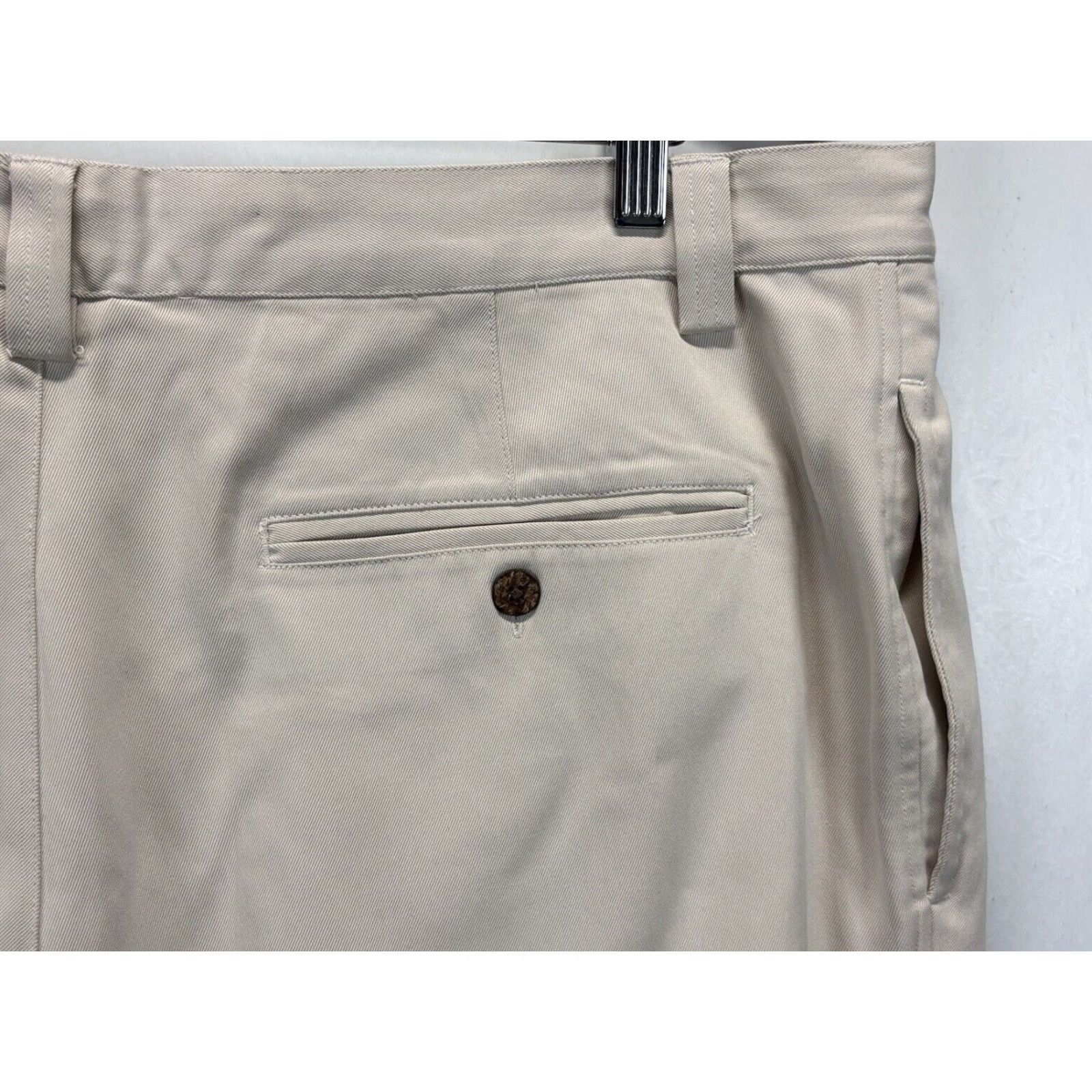 Tommy Bahama Tommy Bahama Silk Beach Shorts 40 Mens Beige Chino Pleated Size US 40 / EU 56 - 3 Thumbnail