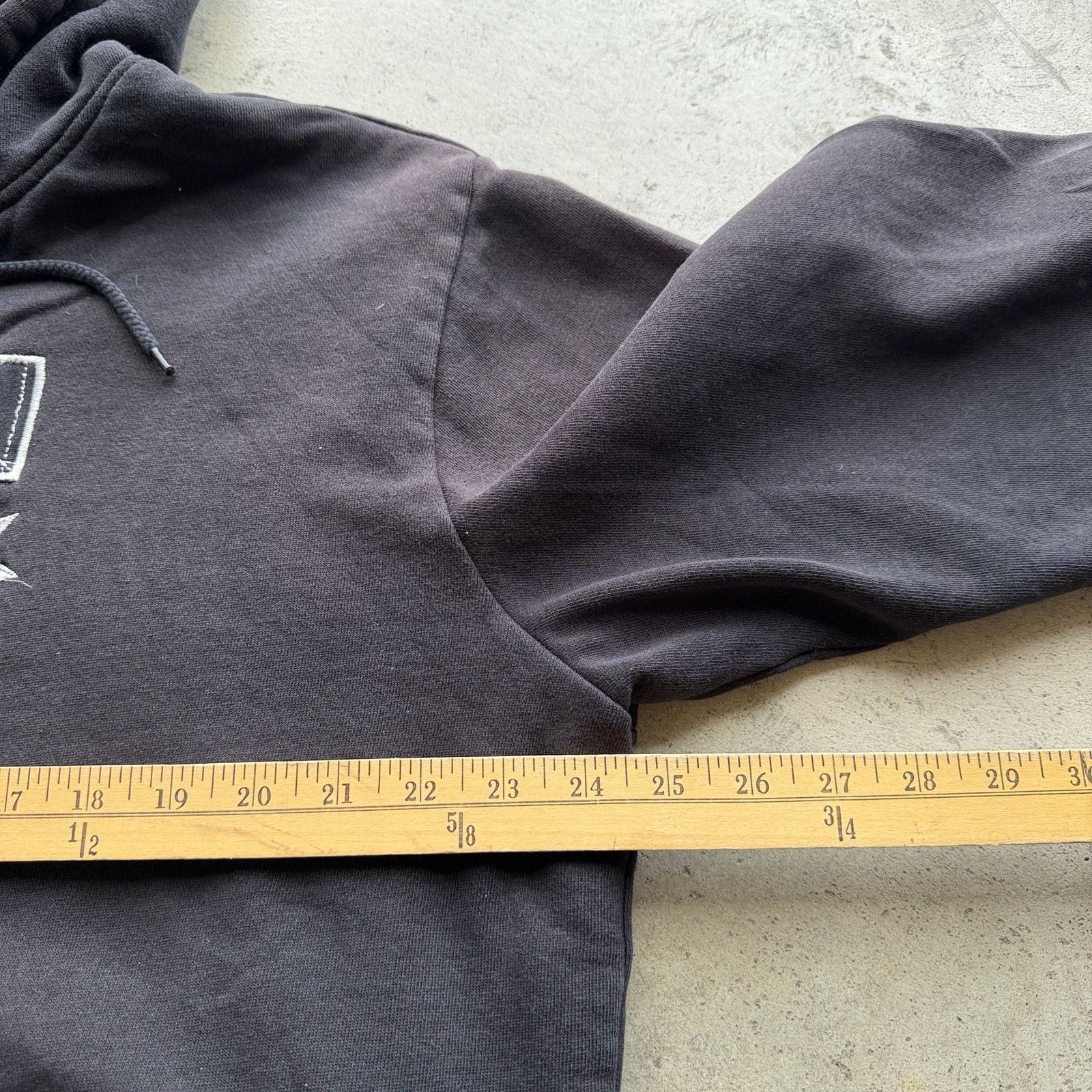 DC Vintage Y2K DC Shoes Black Zip Up Hoodie Sherpa Lined Skater Size US L / EU 52-54 / 3 - 8 Thumbnail
